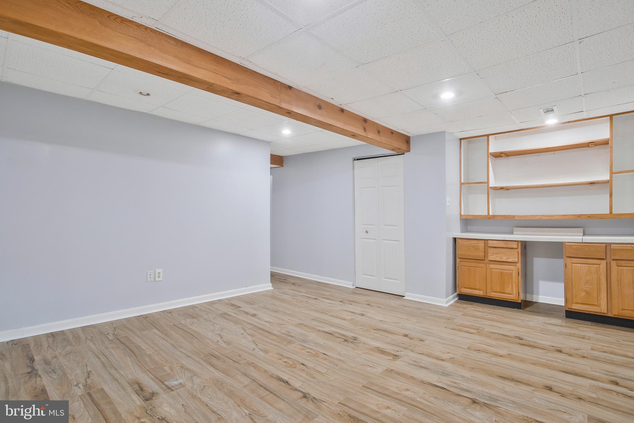 CLOVERFIELD MANOR - Residential