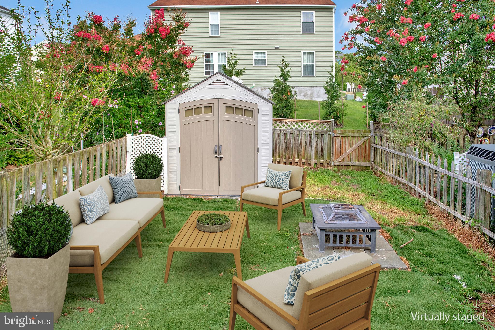 CLOVERFIELD MANOR - Residential