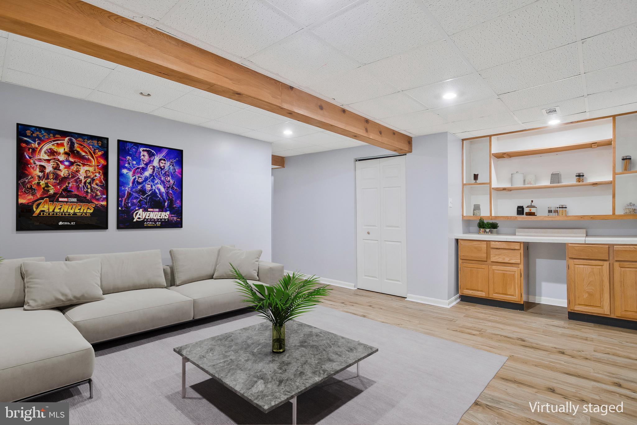 CLOVERFIELD MANOR - Residential