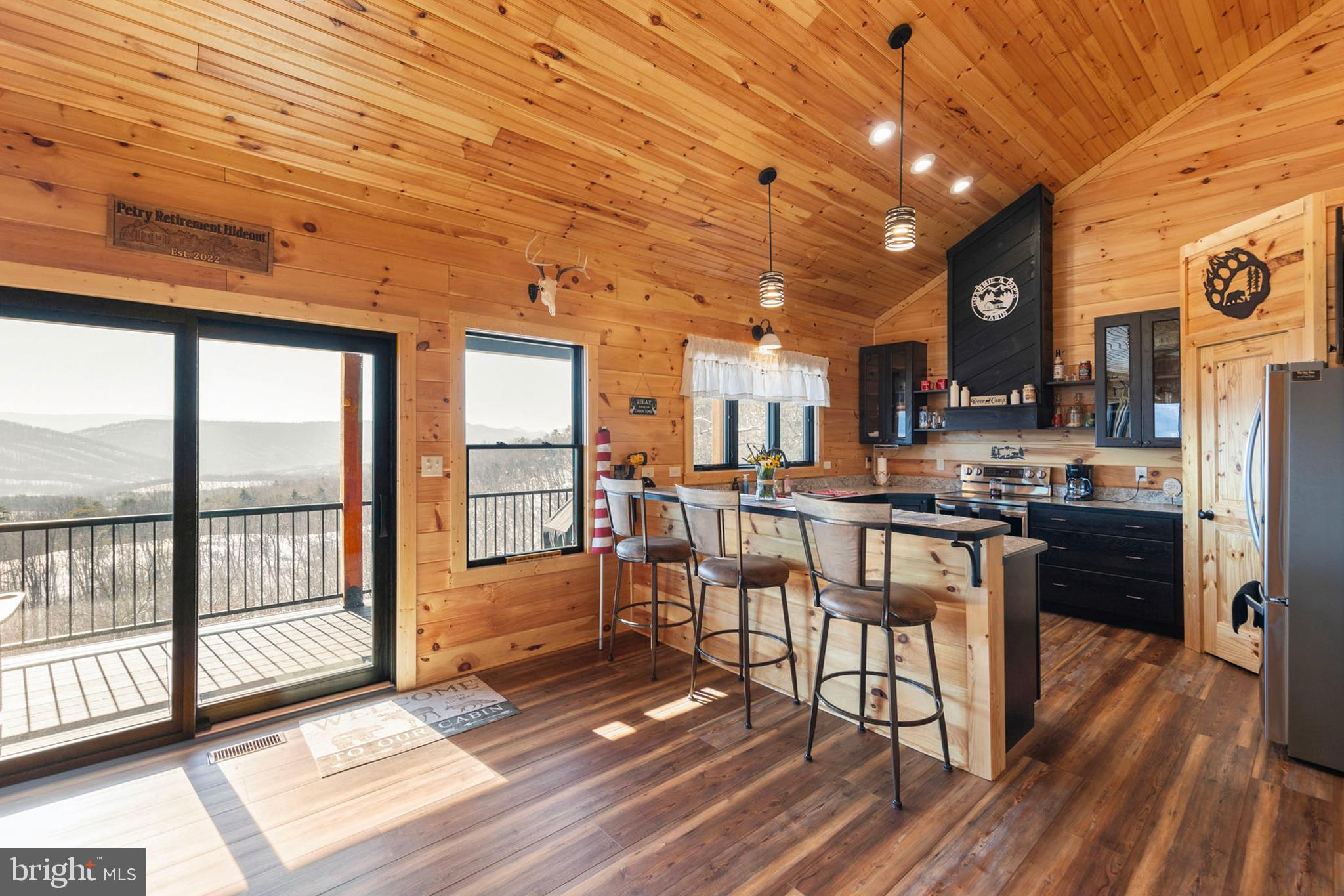 BLUFFS ON THE POTOMAC - Residential