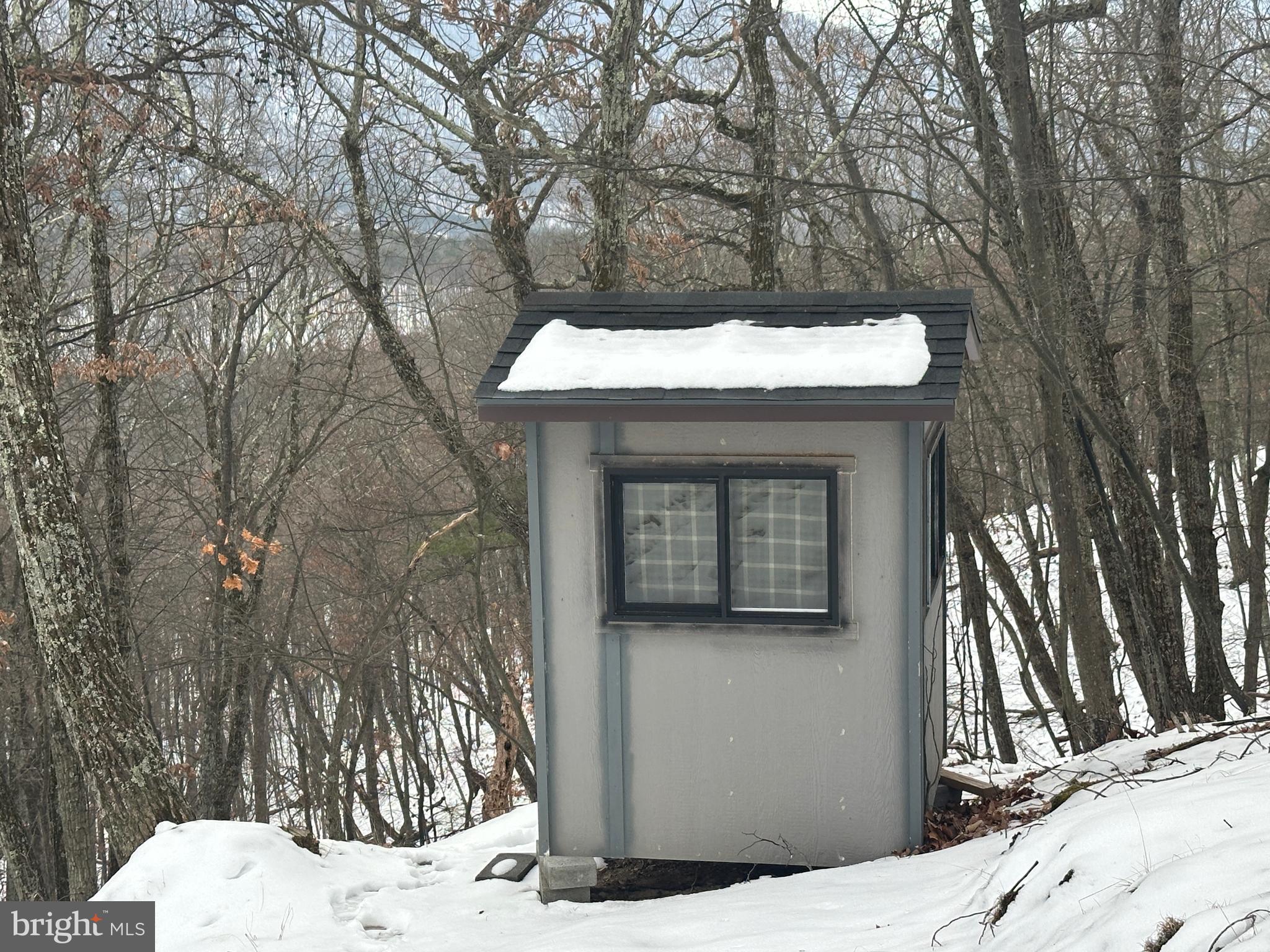 BLUFFS ON THE POTOMAC - Residential