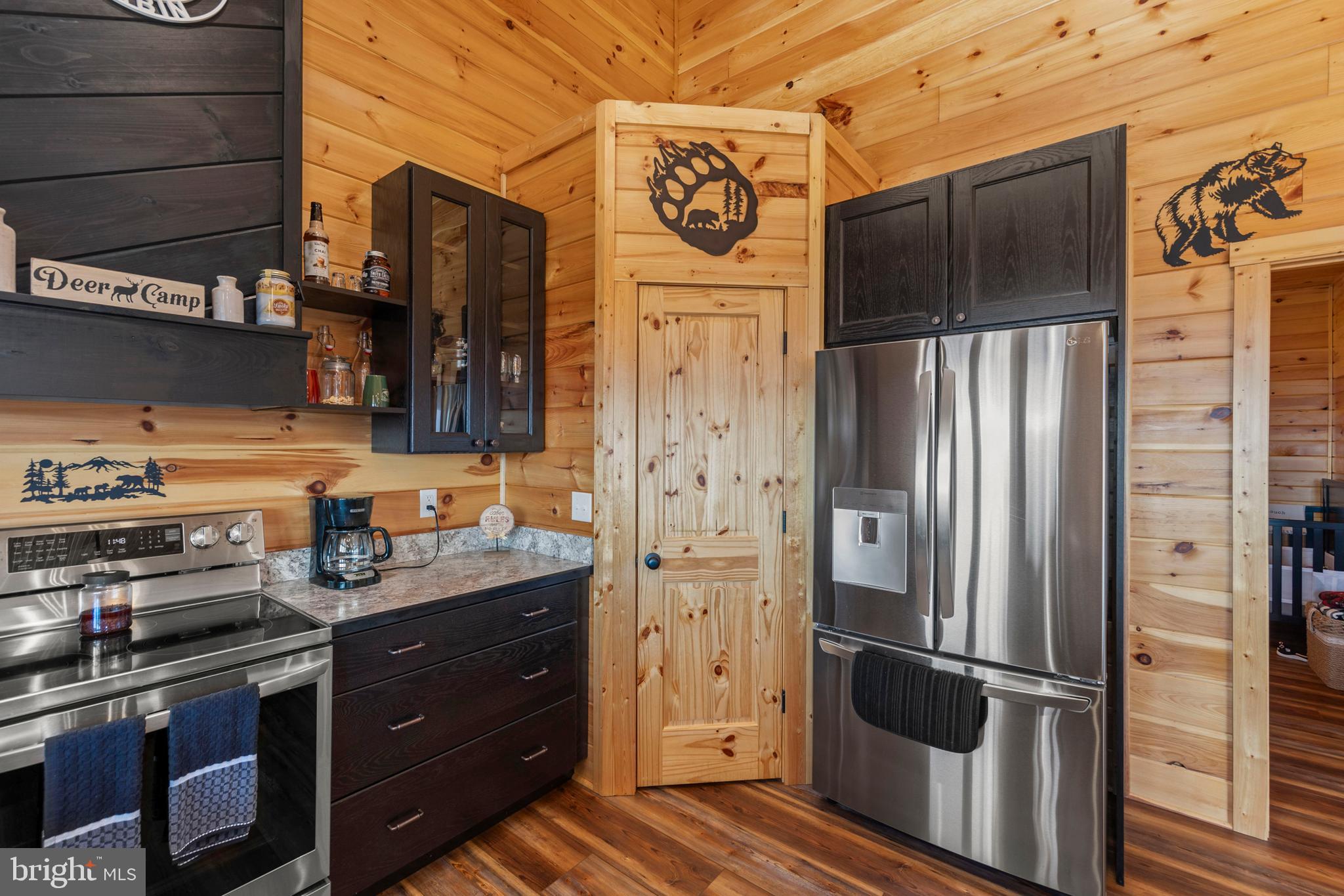 BLUFFS ON THE POTOMAC - Residential