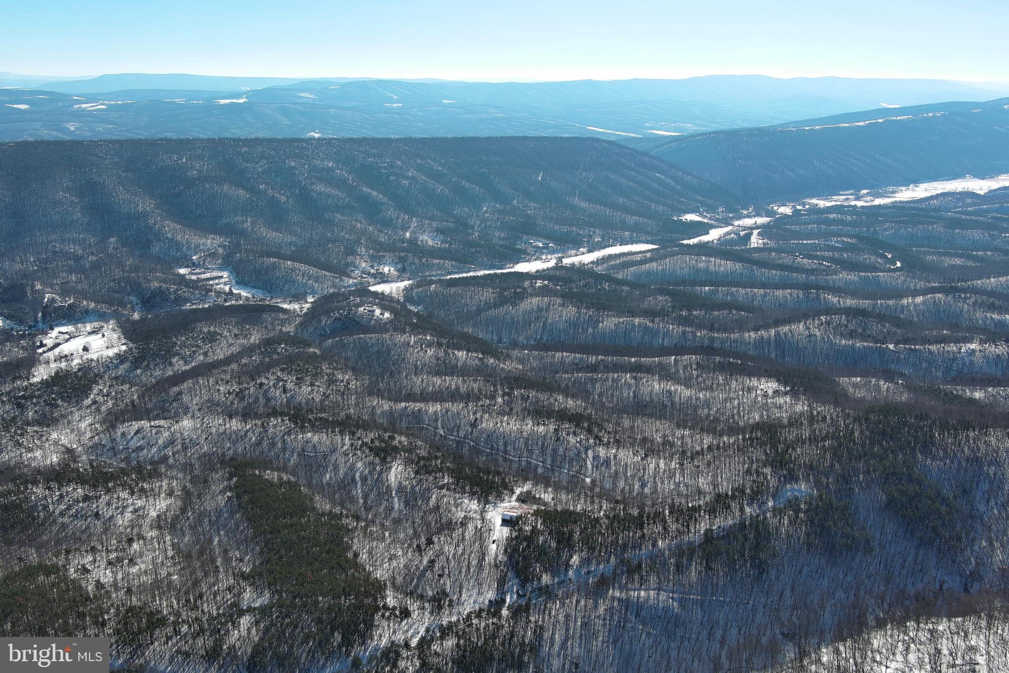 BLUFFS ON THE POTOMAC - Residential