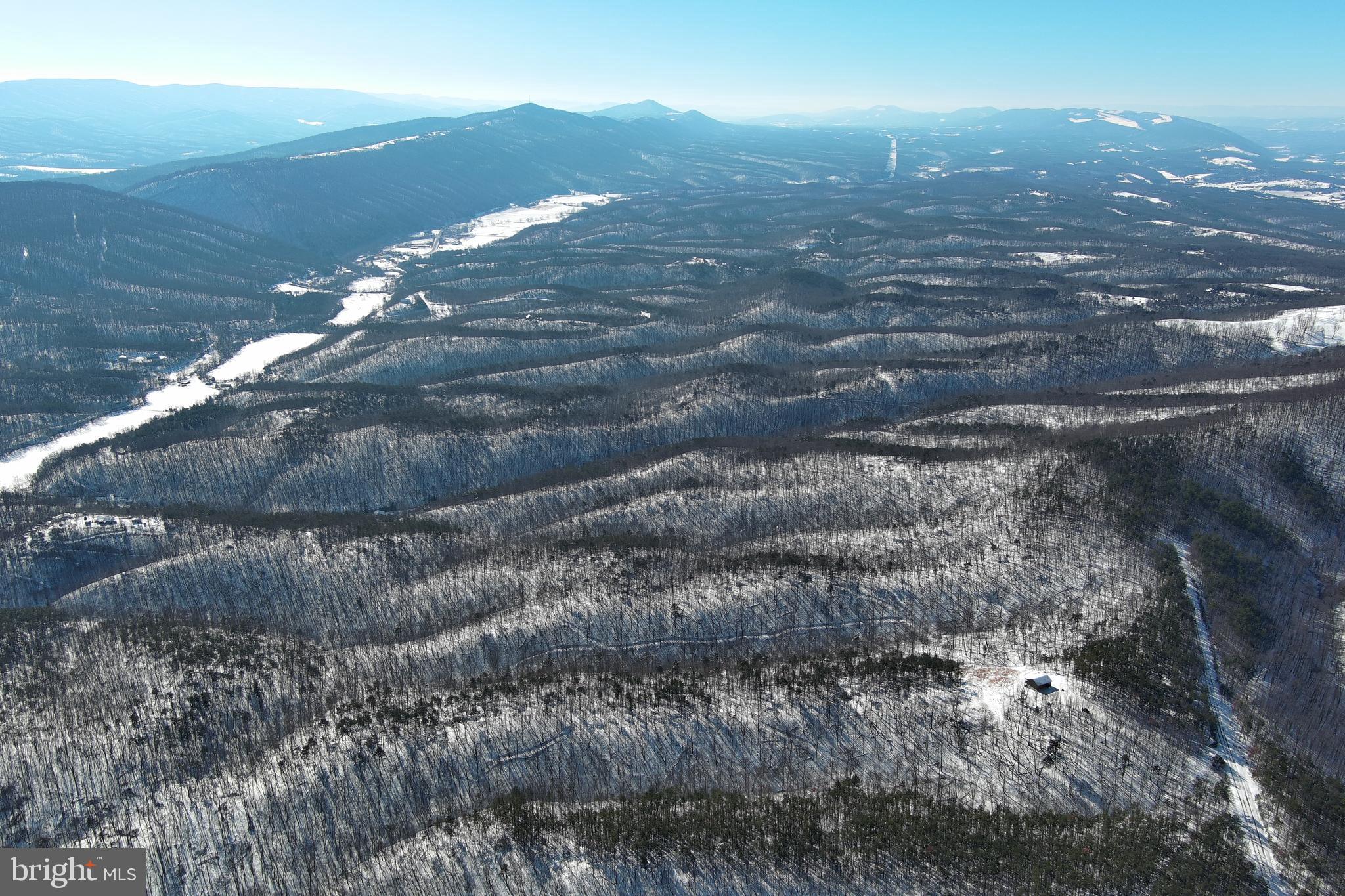 BLUFFS ON THE POTOMAC - Residential