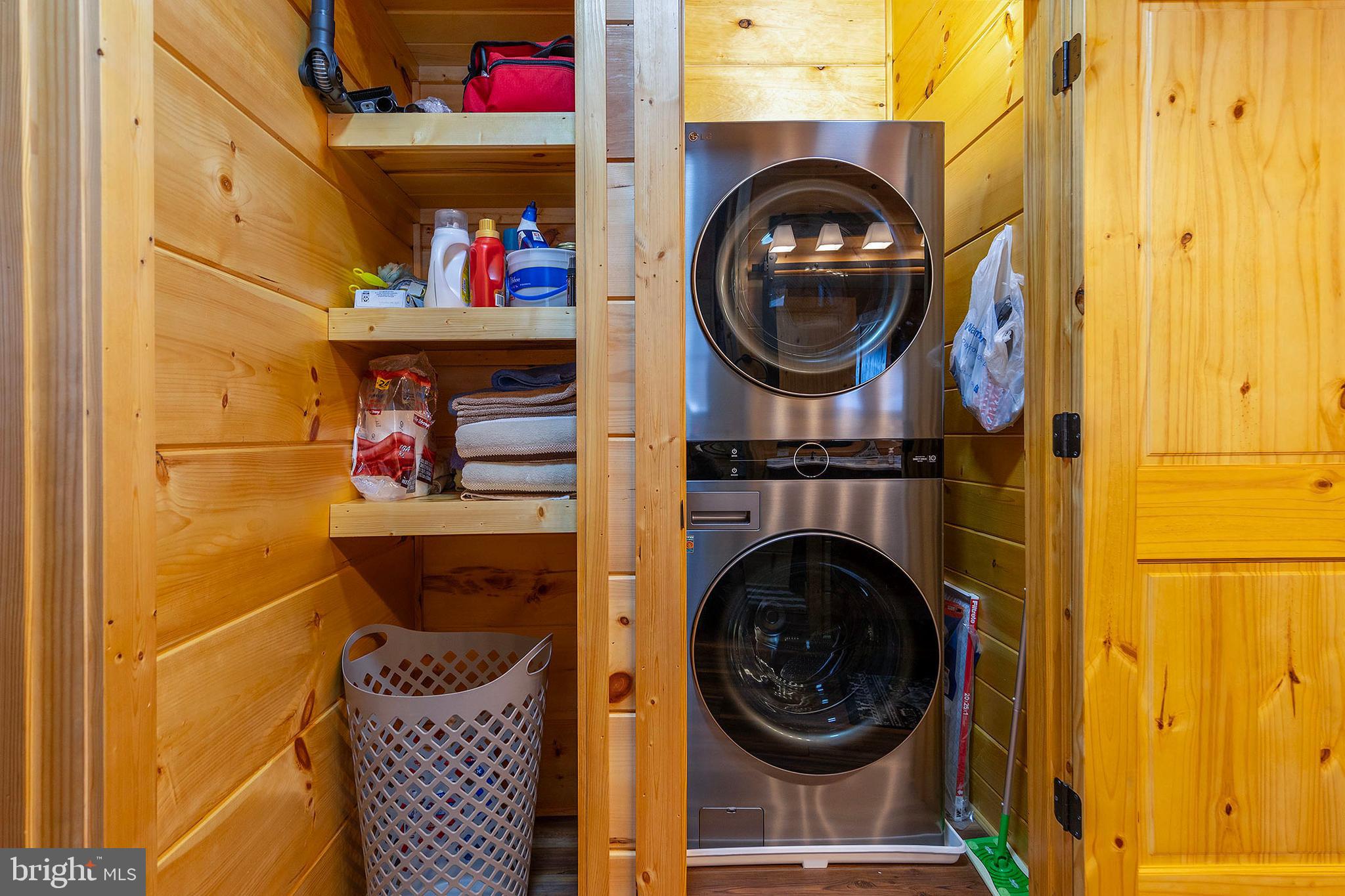 BLUFFS ON THE POTOMAC - Residential