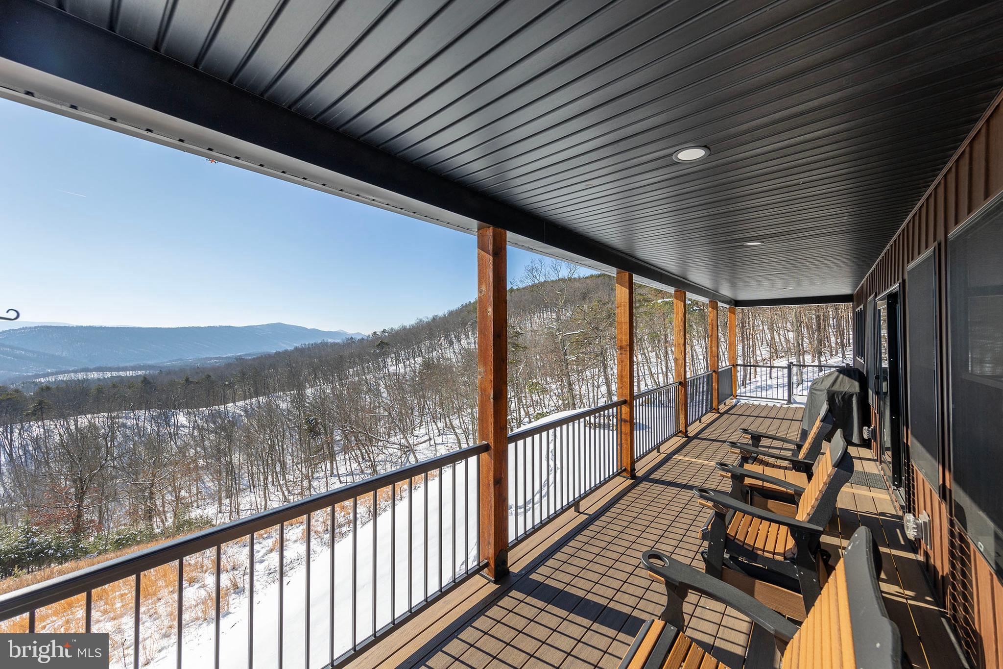 BLUFFS ON THE POTOMAC - Residential