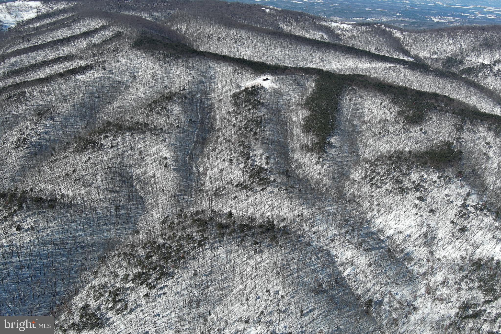 BLUFFS ON THE POTOMAC - Residential