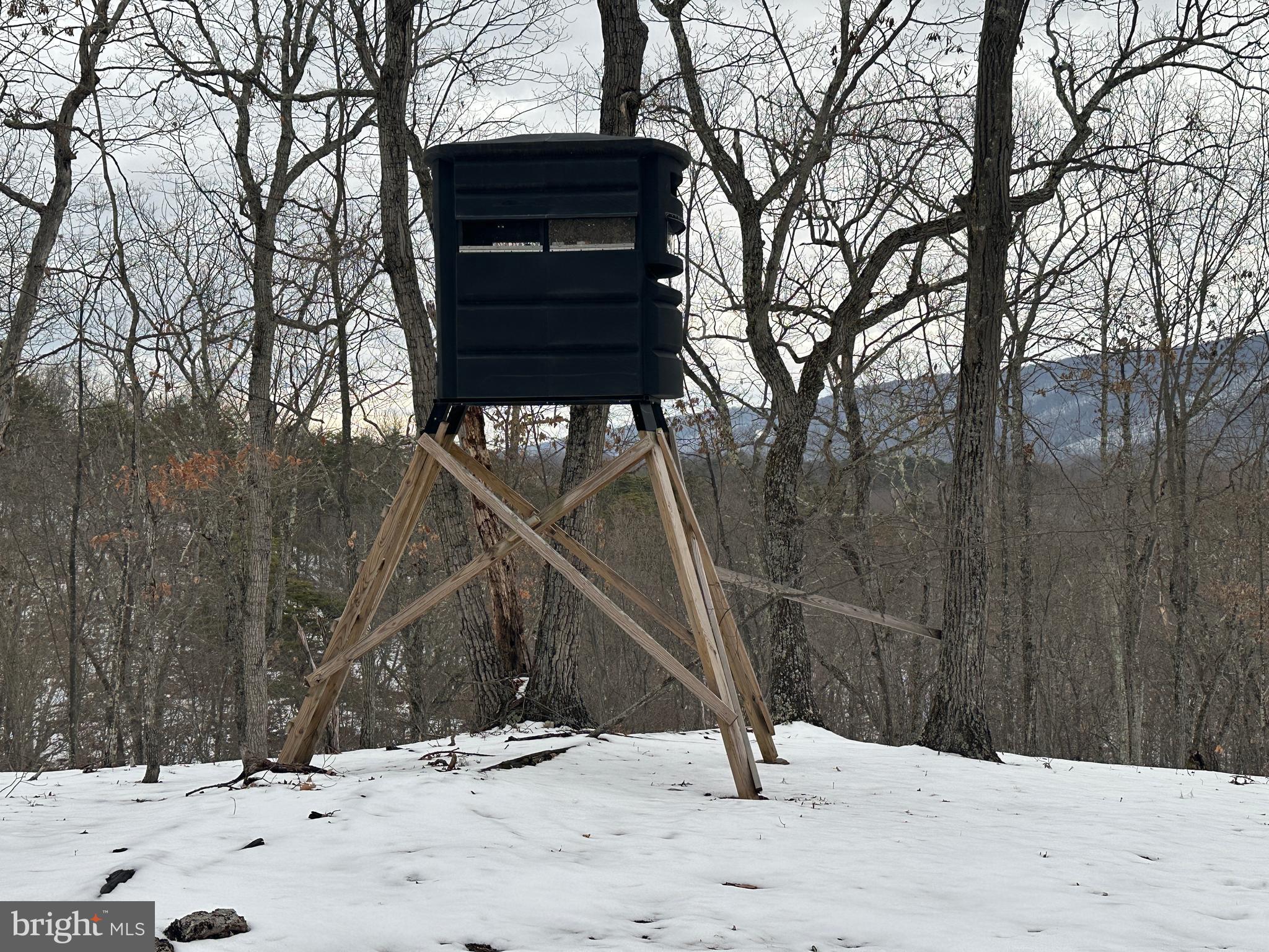 BLUFFS ON THE POTOMAC - Residential