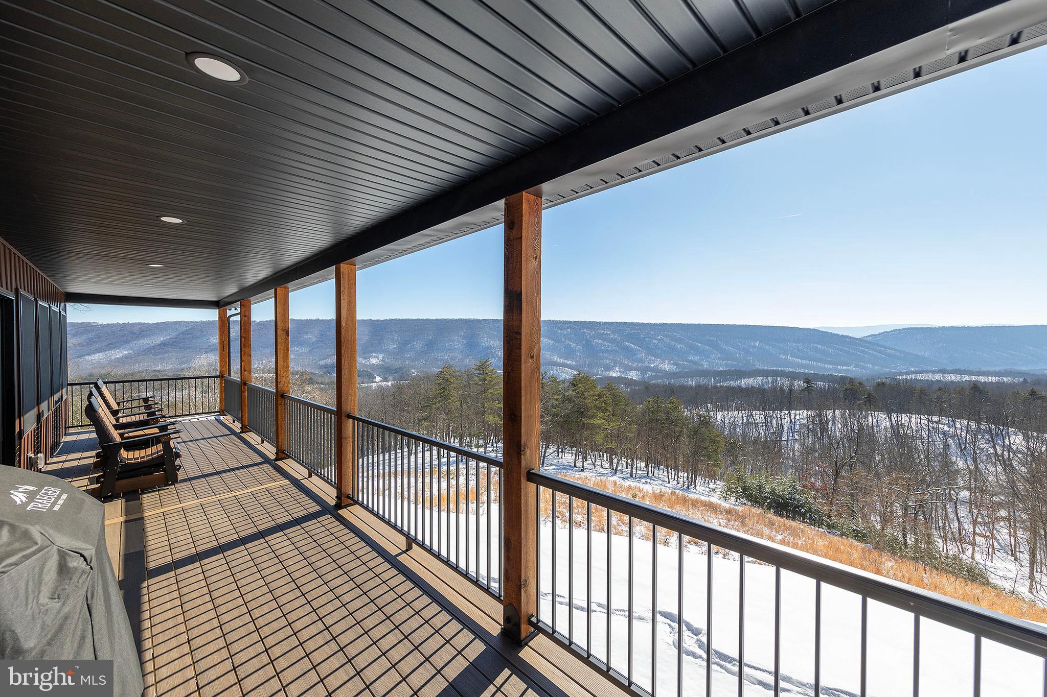 BLUFFS ON THE POTOMAC - Residential