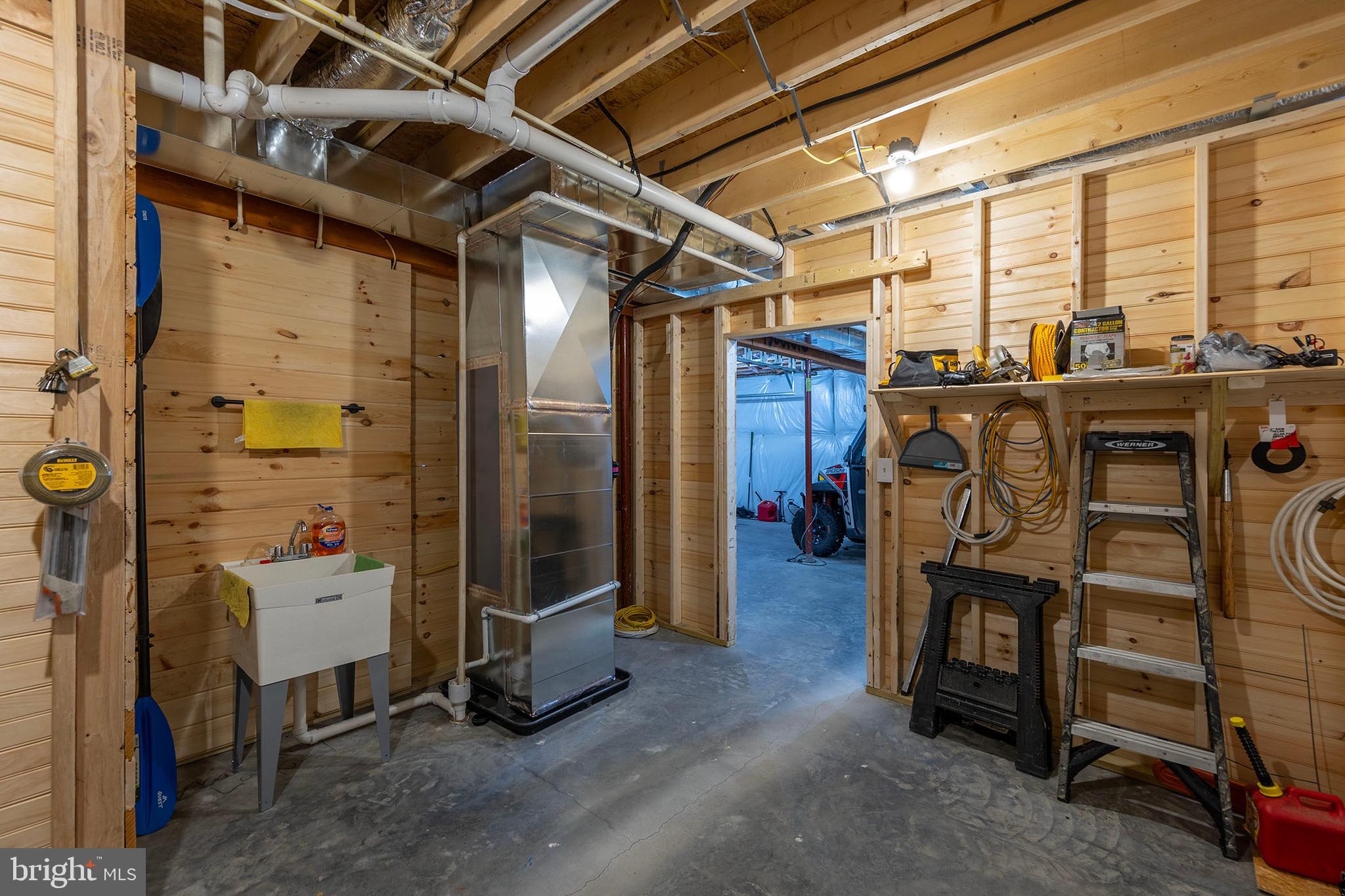 BLUFFS ON THE POTOMAC - Residential