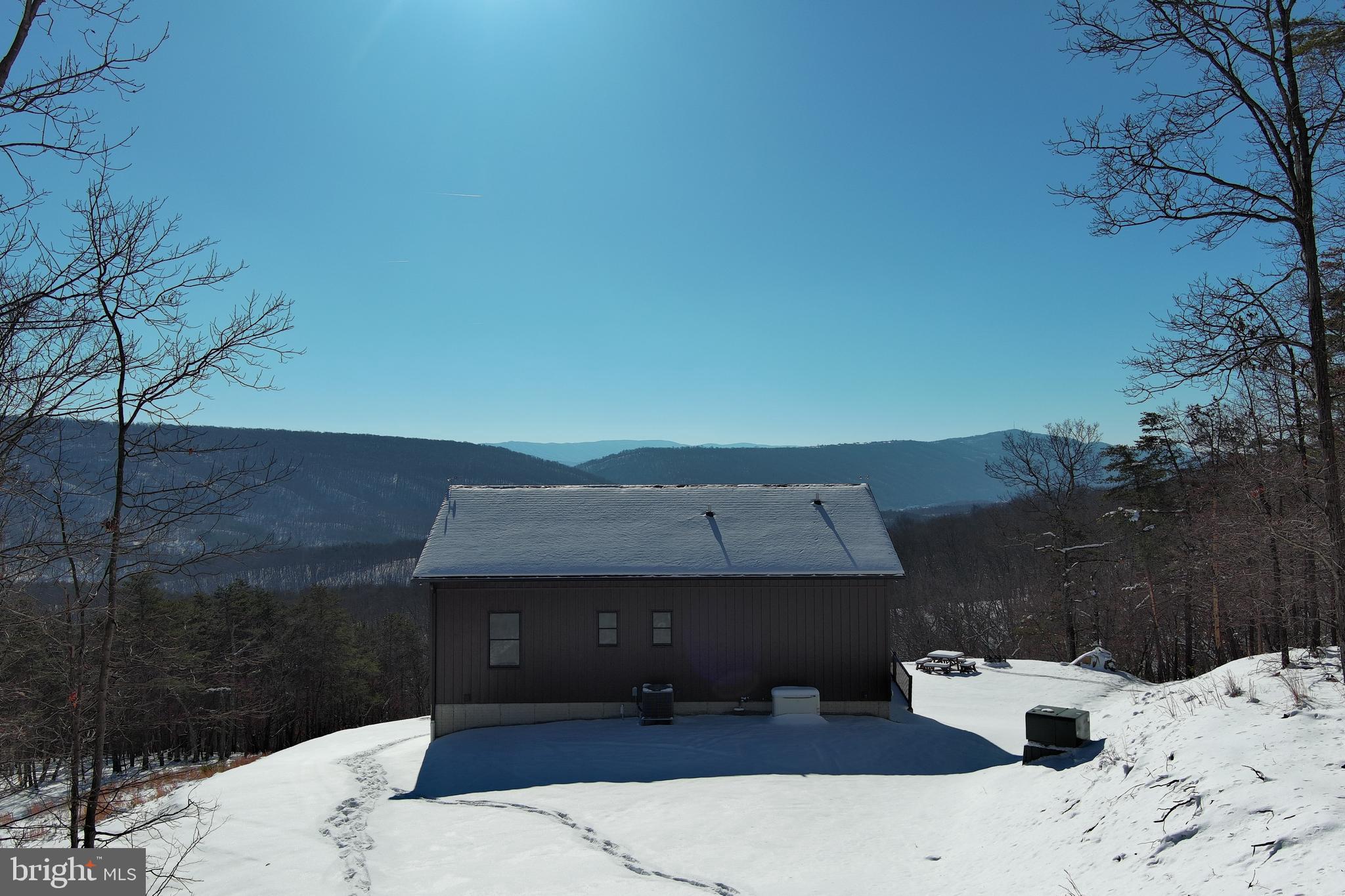 BLUFFS ON THE POTOMAC - Residential