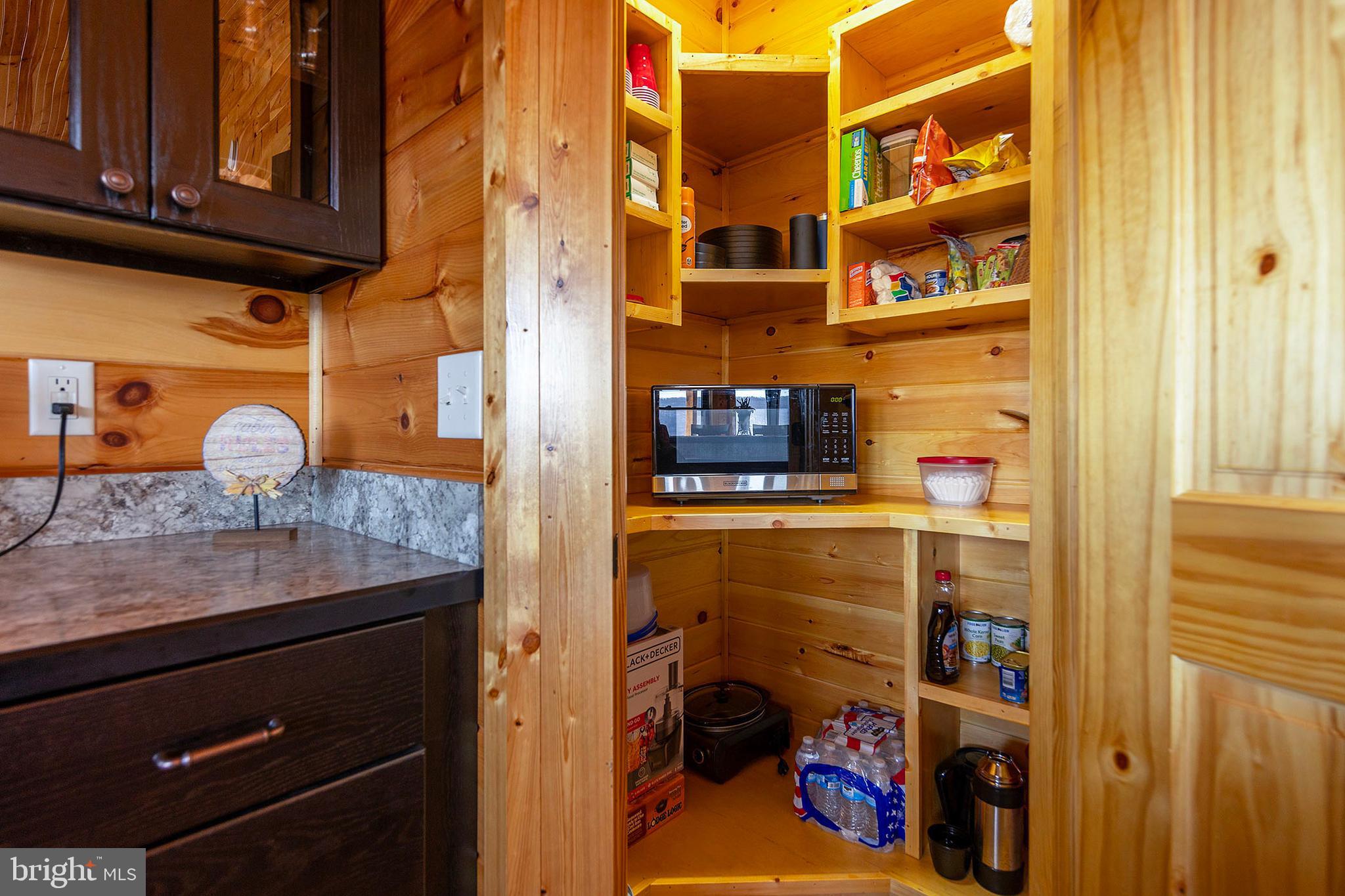 BLUFFS ON THE POTOMAC - Residential