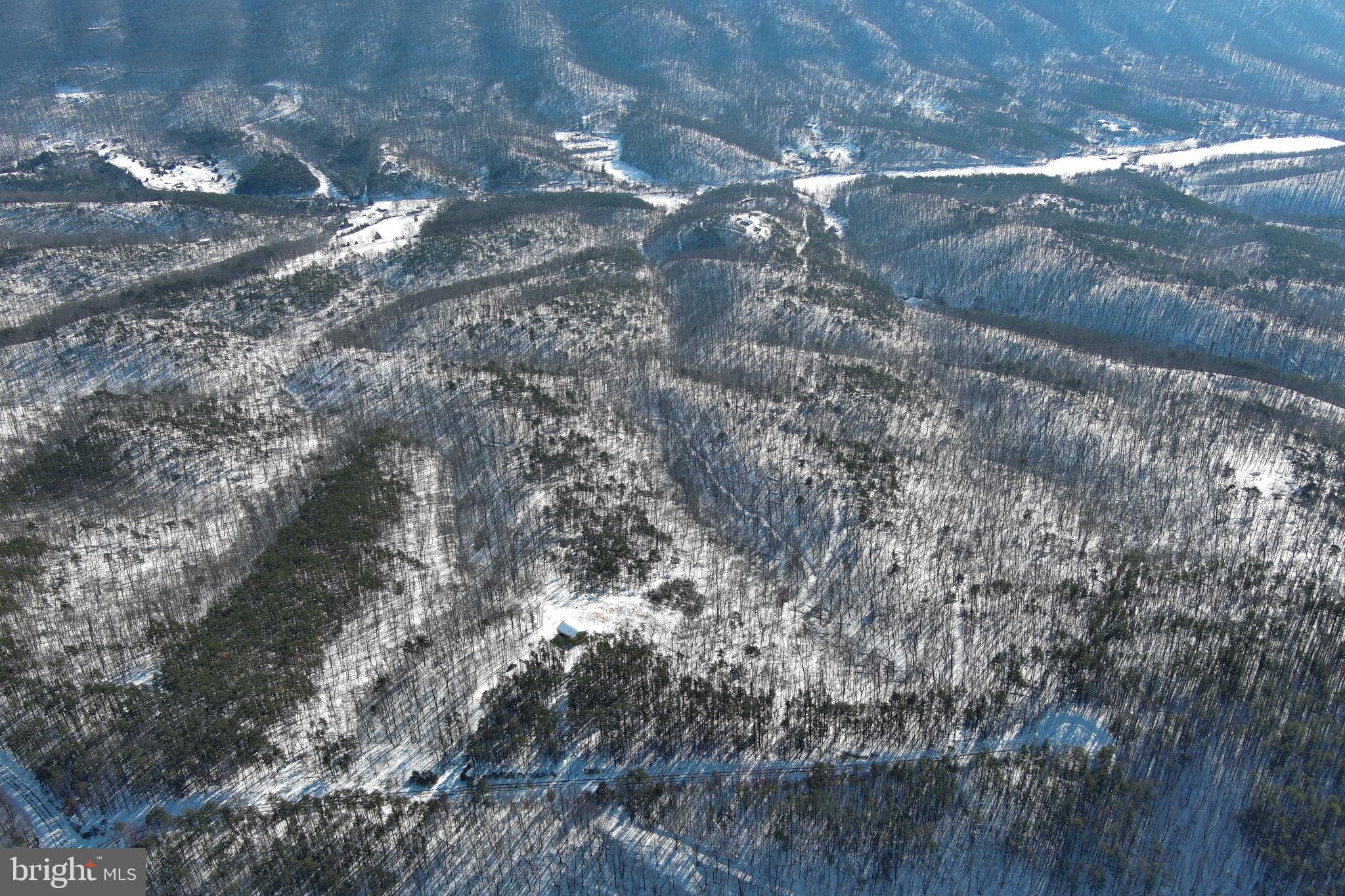 BLUFFS ON THE POTOMAC - Residential