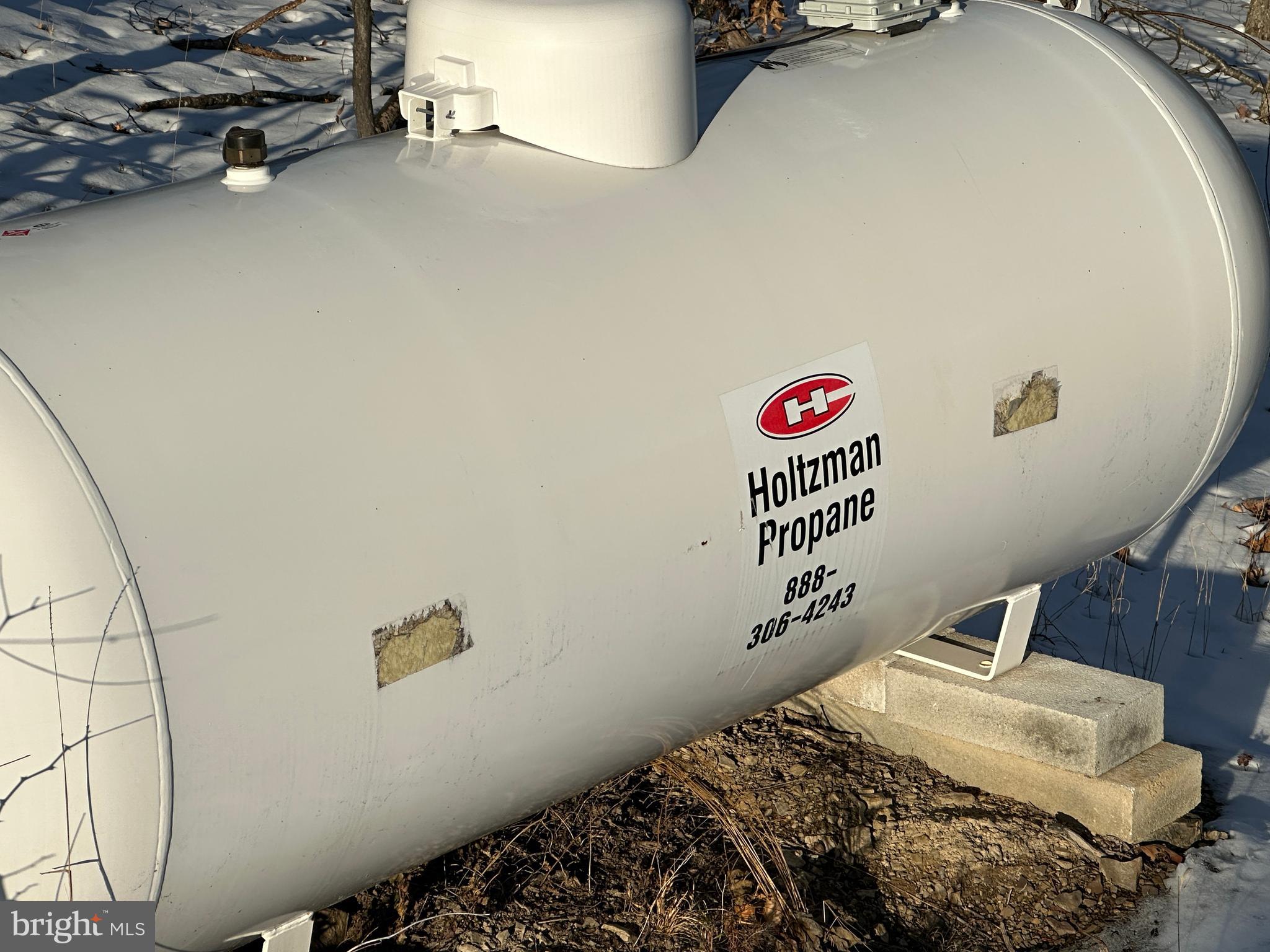 BLUFFS ON THE POTOMAC - Residential