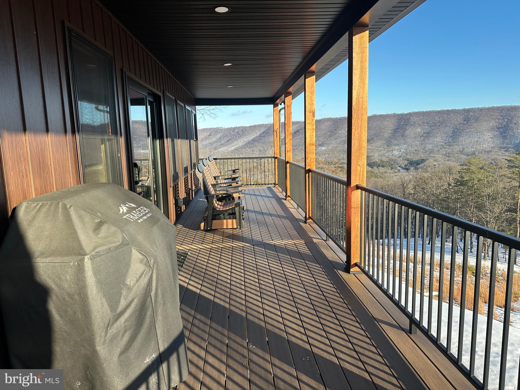 BLUFFS ON THE POTOMAC - Residential