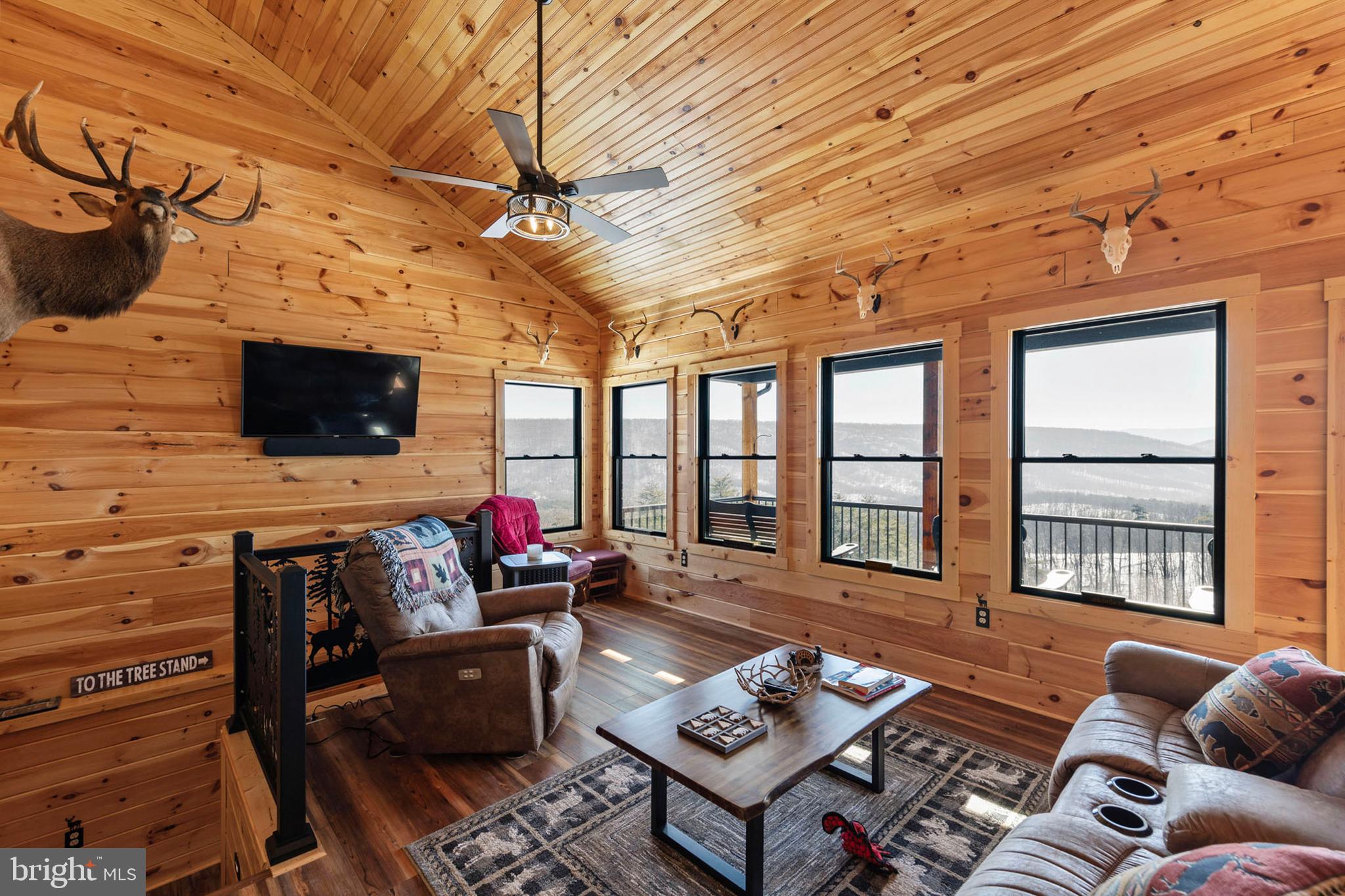 BLUFFS ON THE POTOMAC - Residential