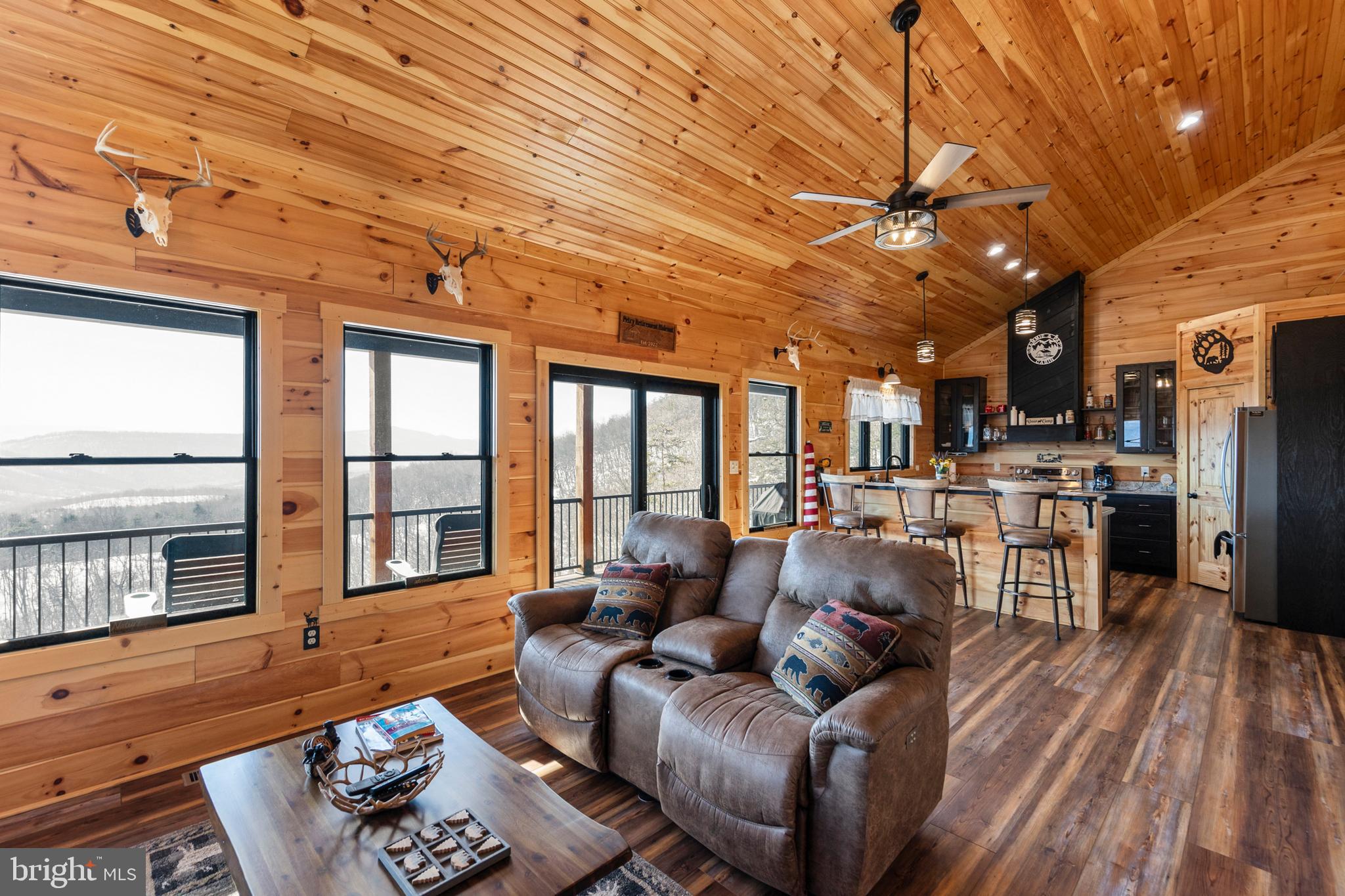 BLUFFS ON THE POTOMAC - Residential