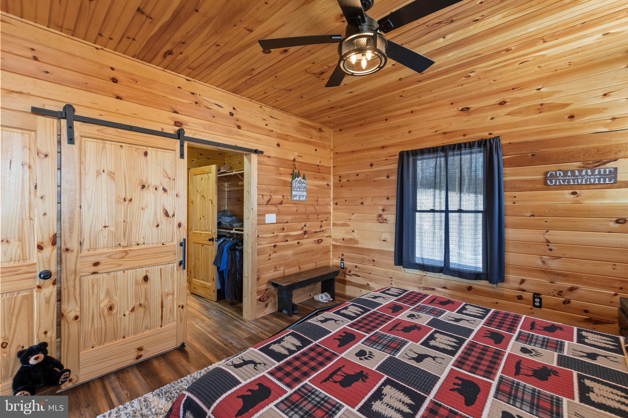 BLUFFS ON THE POTOMAC - Residential