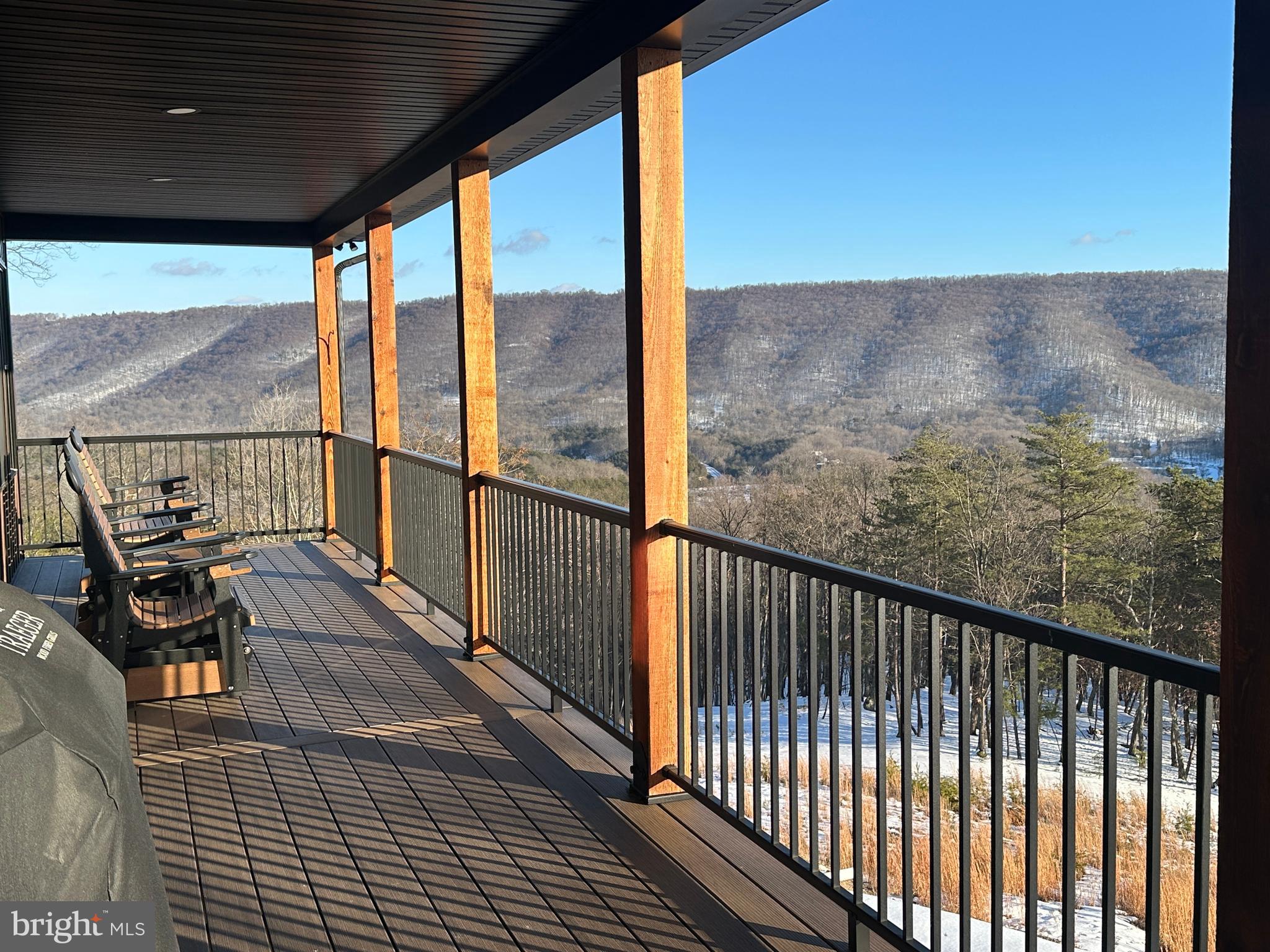 BLUFFS ON THE POTOMAC - Residential