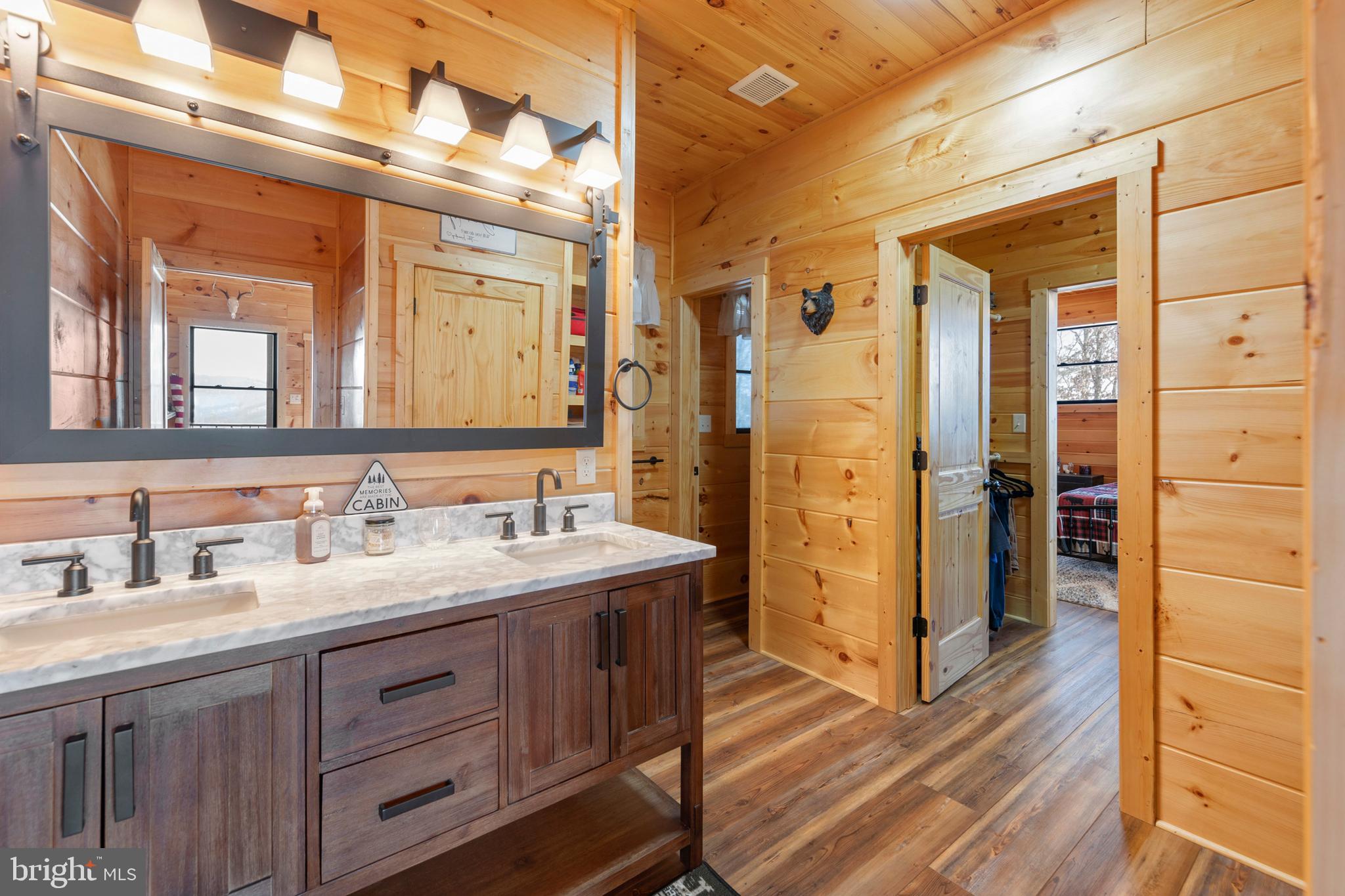 BLUFFS ON THE POTOMAC - Residential