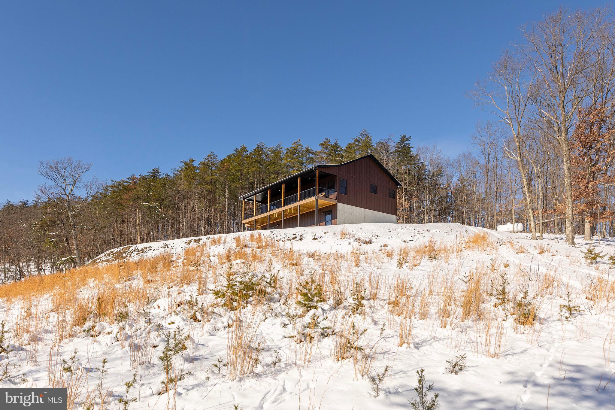 BLUFFS ON THE POTOMAC - Residential