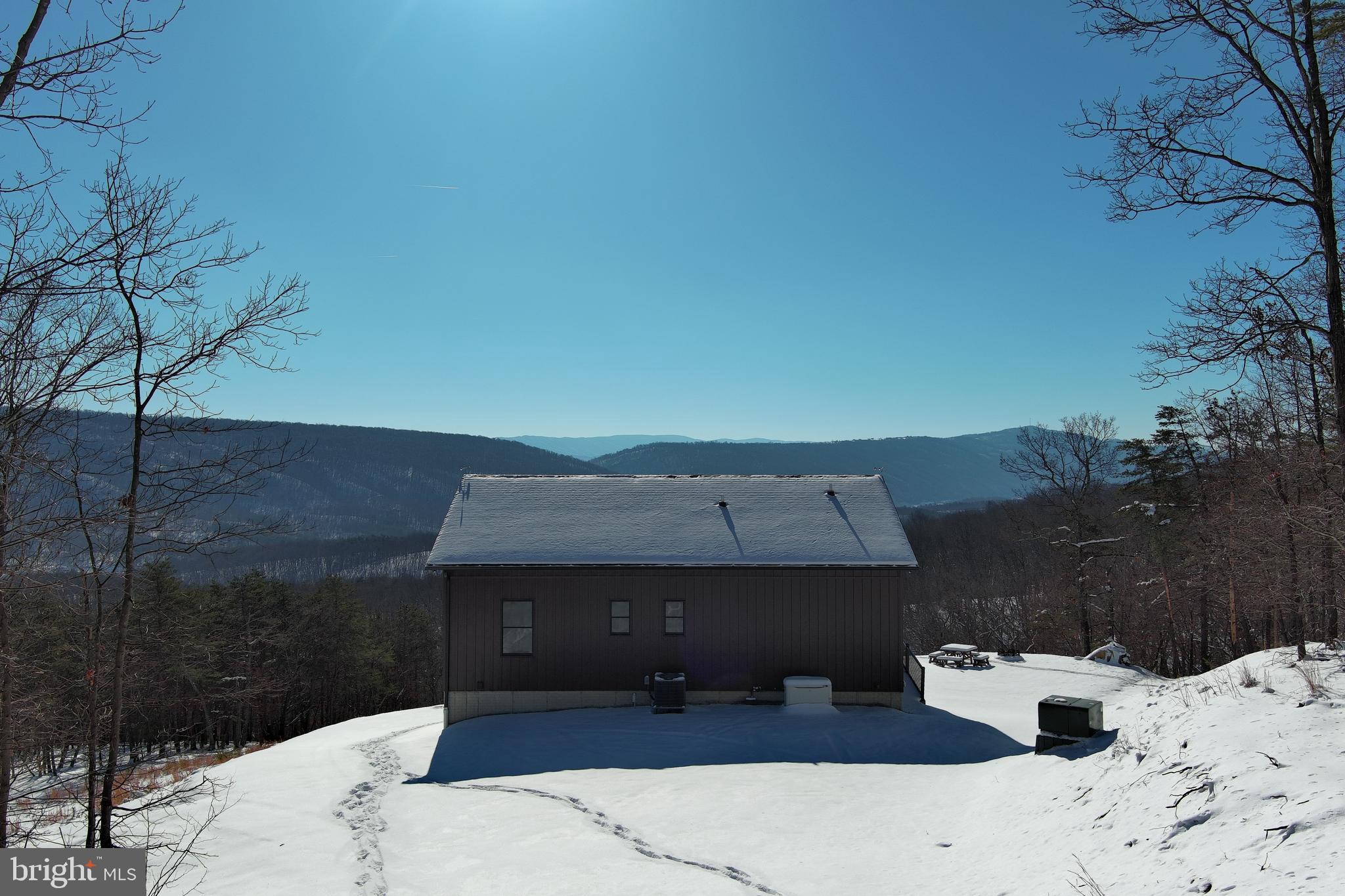 BLUFFS ON THE POTOMAC - Residential