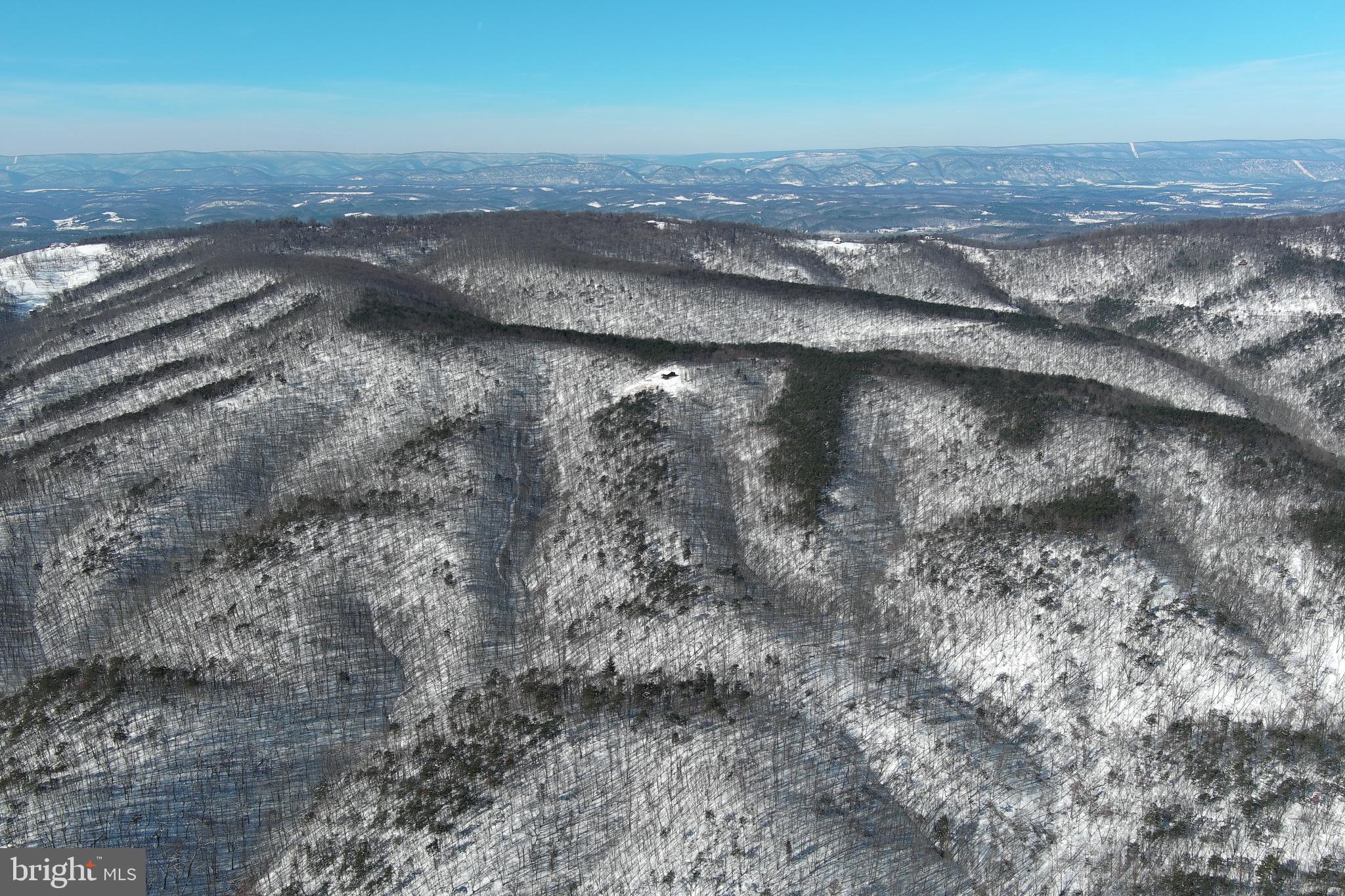 BLUFFS ON THE POTOMAC - Residential