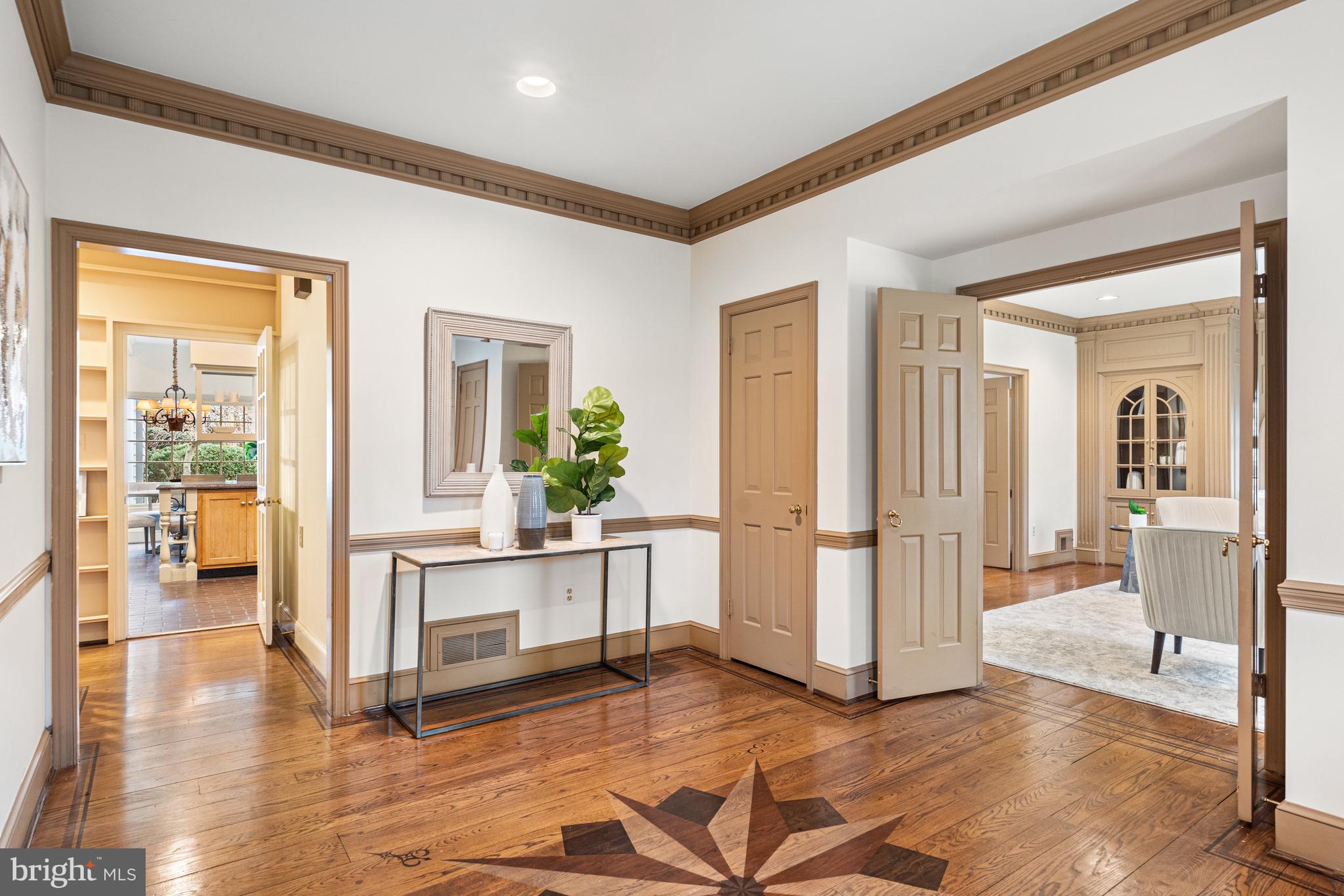 POTOMAC OUTSIDE - Residential