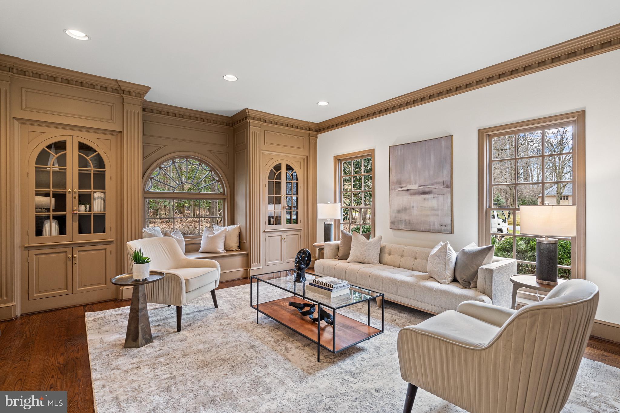 POTOMAC OUTSIDE - Residential