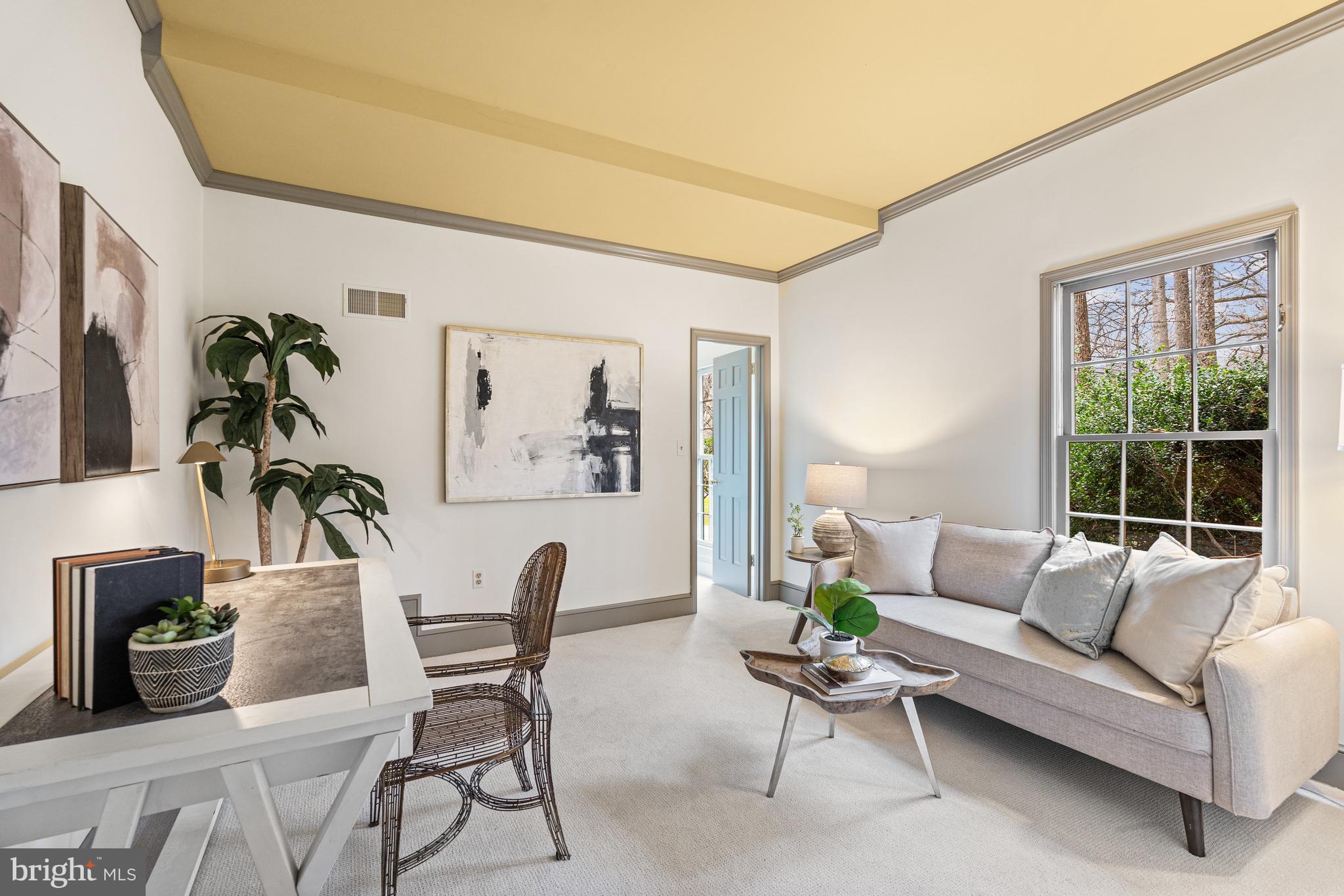 POTOMAC OUTSIDE - Residential