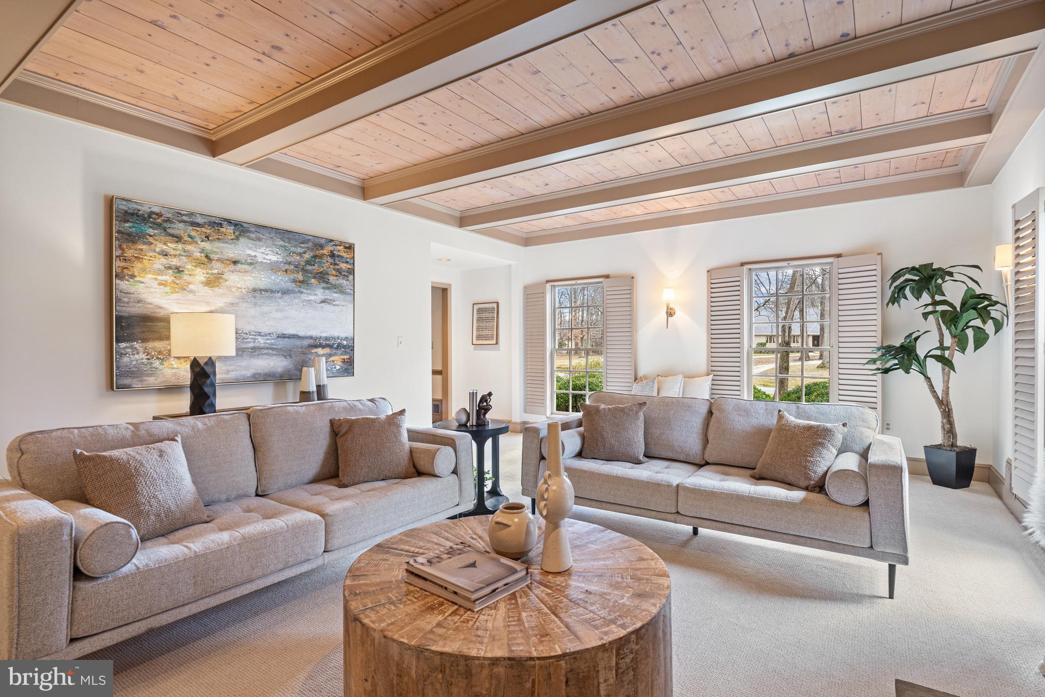 POTOMAC OUTSIDE - Residential