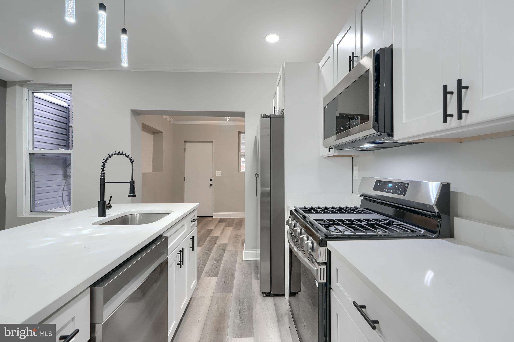 GREEKTOWN - Residential