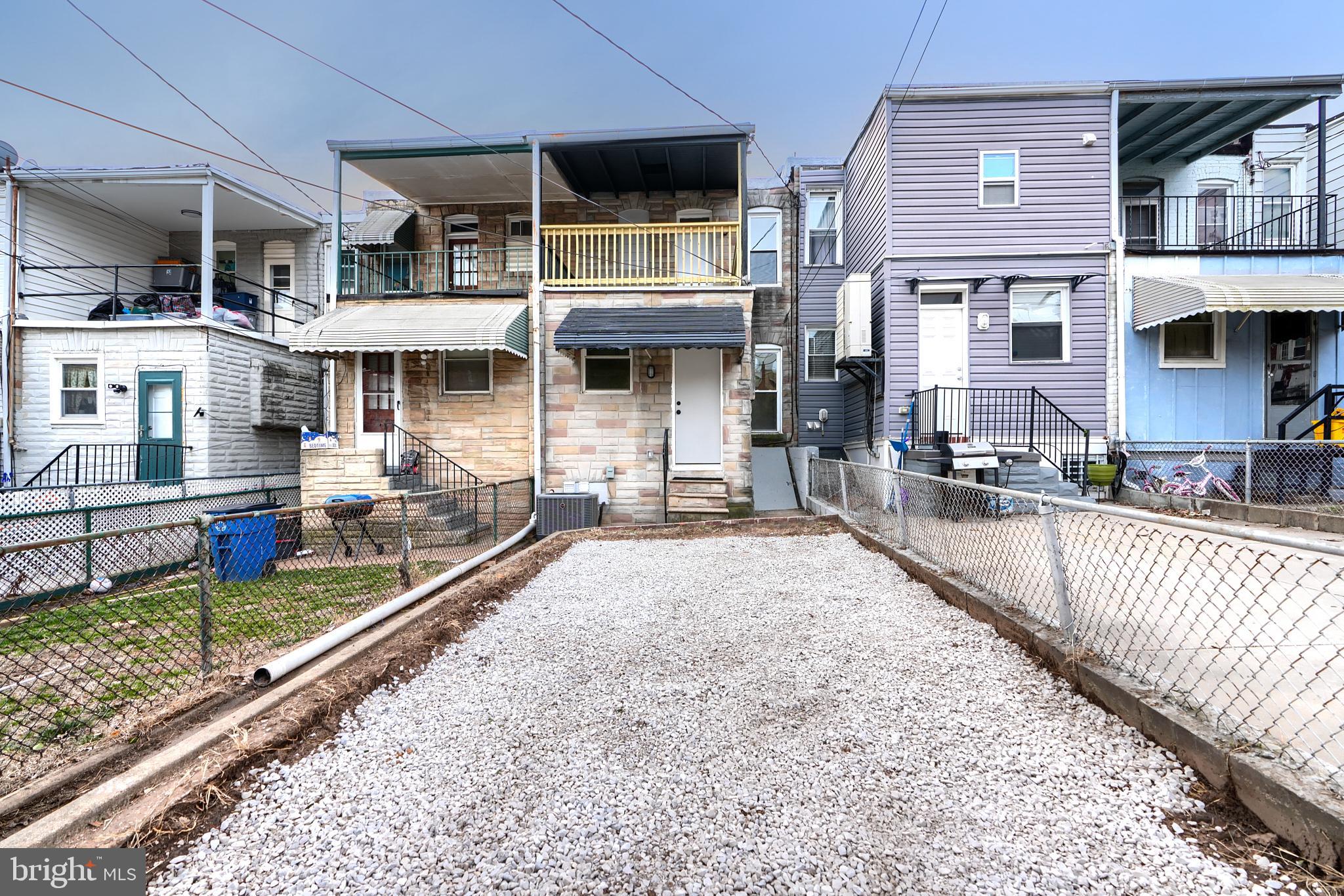 GREEKTOWN - Residential