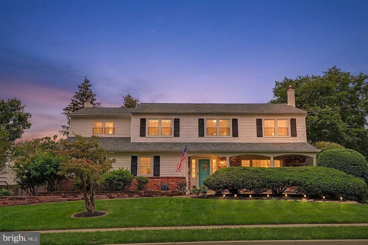 252 WALTON DRIVE