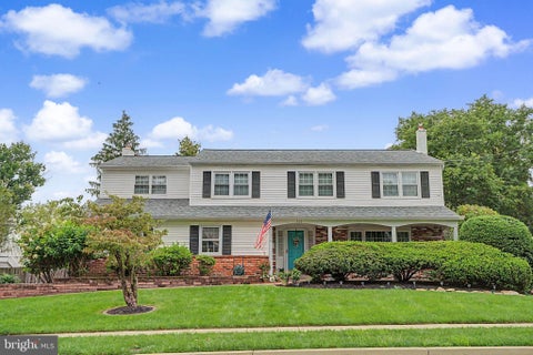 Homes For Sale - 252 Walton Drive<br/> MORRISVILLE, PA 19067