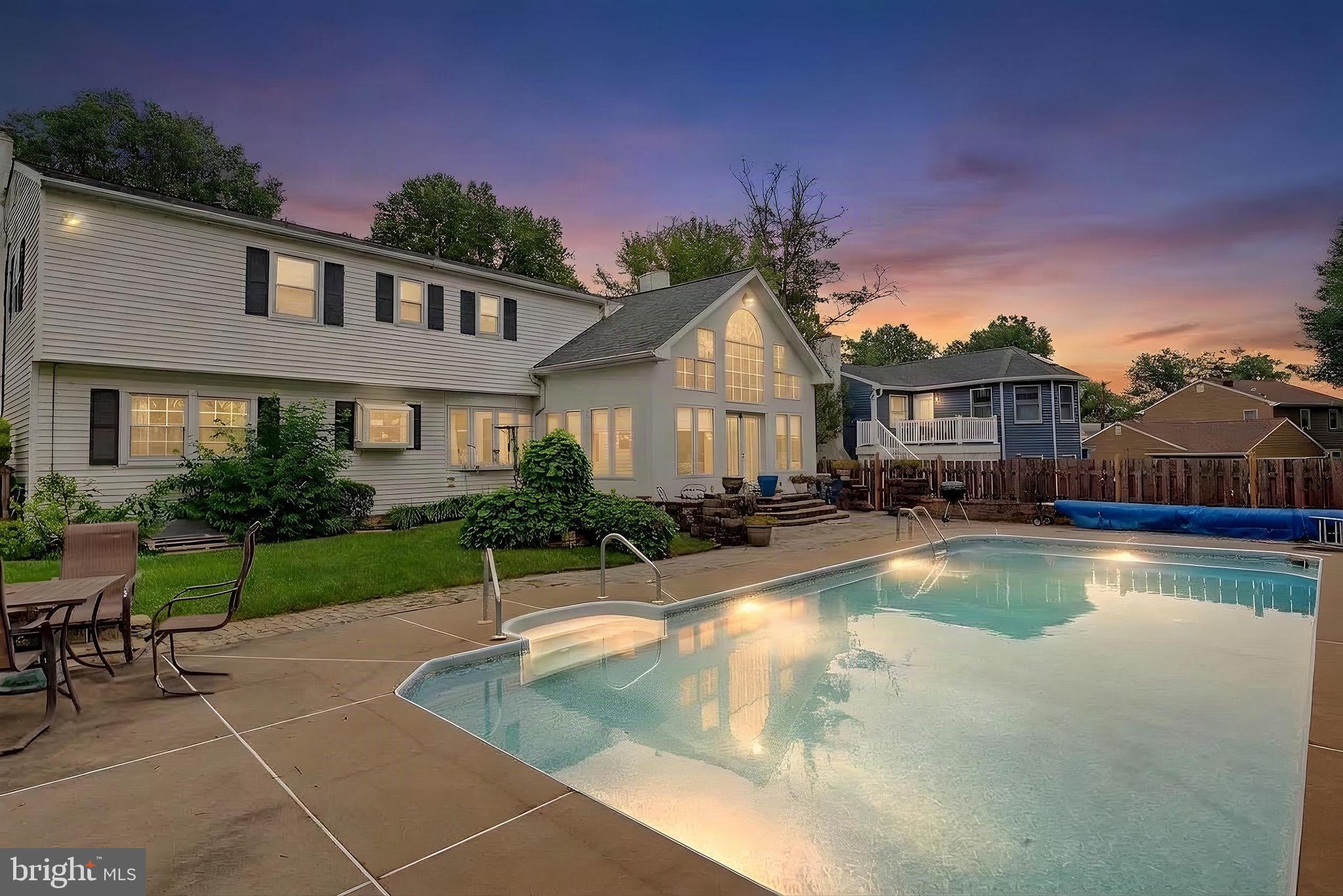 252 WALTON DRIVE