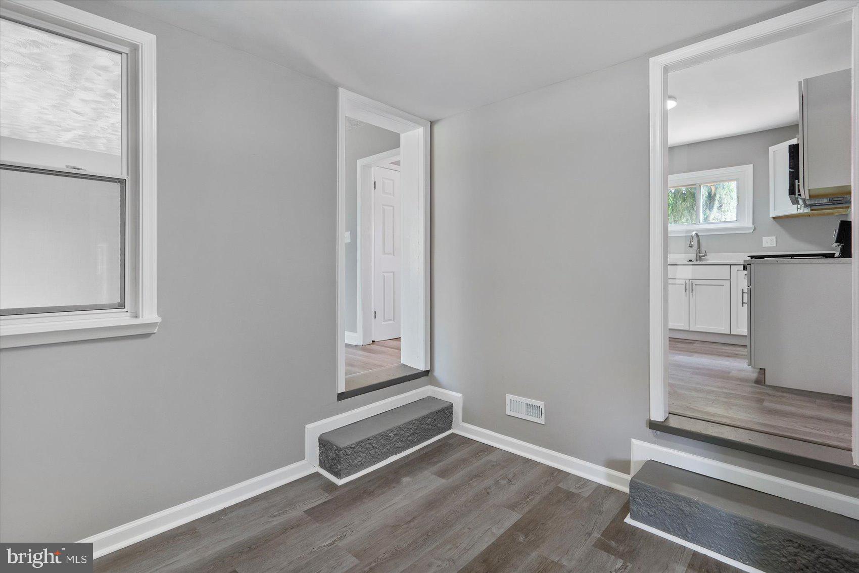 REISTERSTOWN - Residential