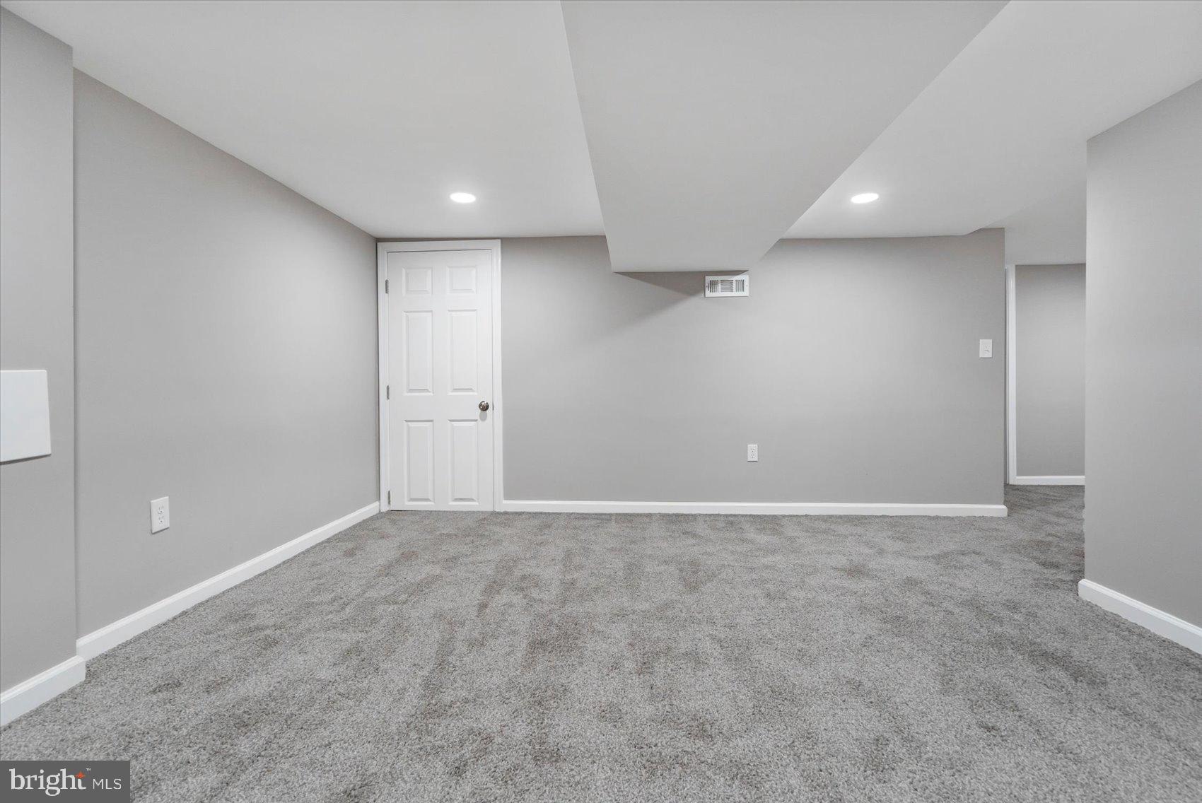 REISTERSTOWN - Residential