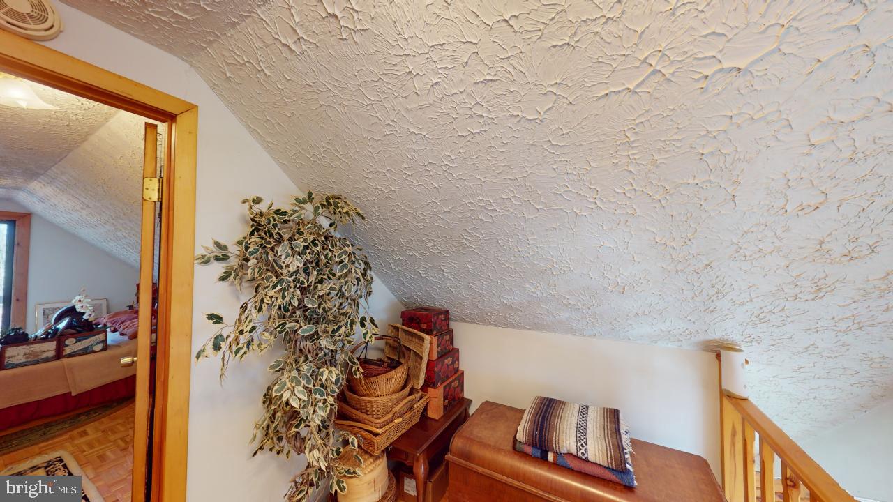 WHITETAIL RIDGE - Residential