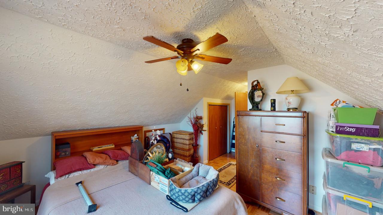 WHITETAIL RIDGE - Residential