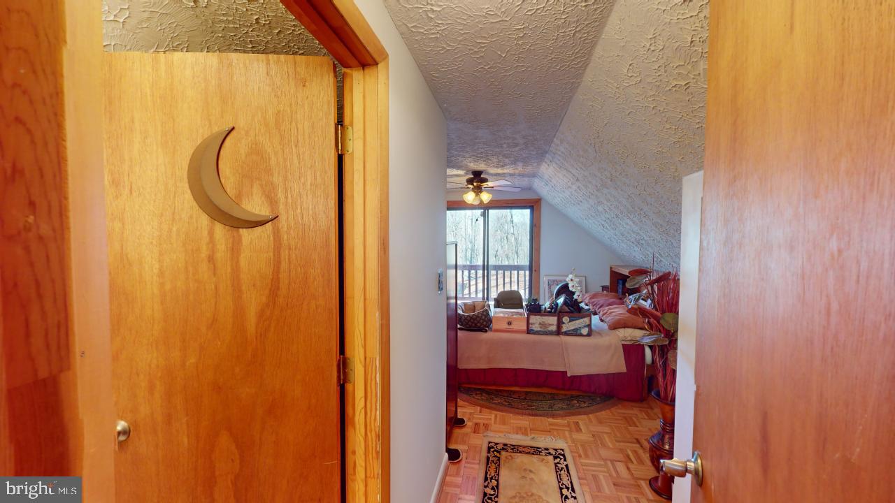 WHITETAIL RIDGE - Residential