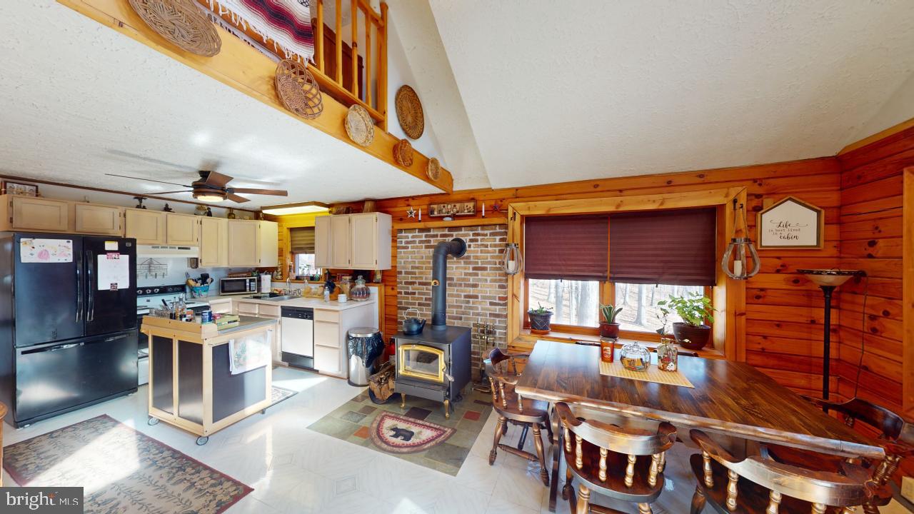 WHITETAIL RIDGE - Residential