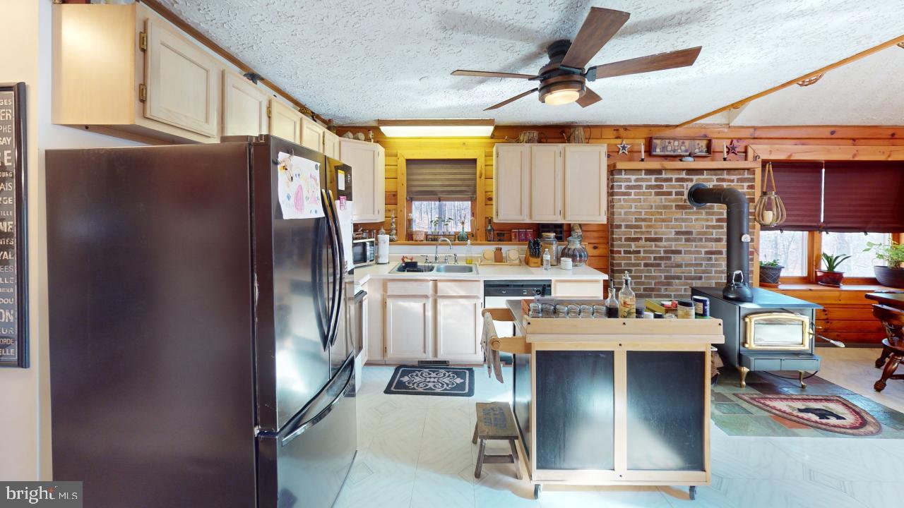 WHITETAIL RIDGE - Residential