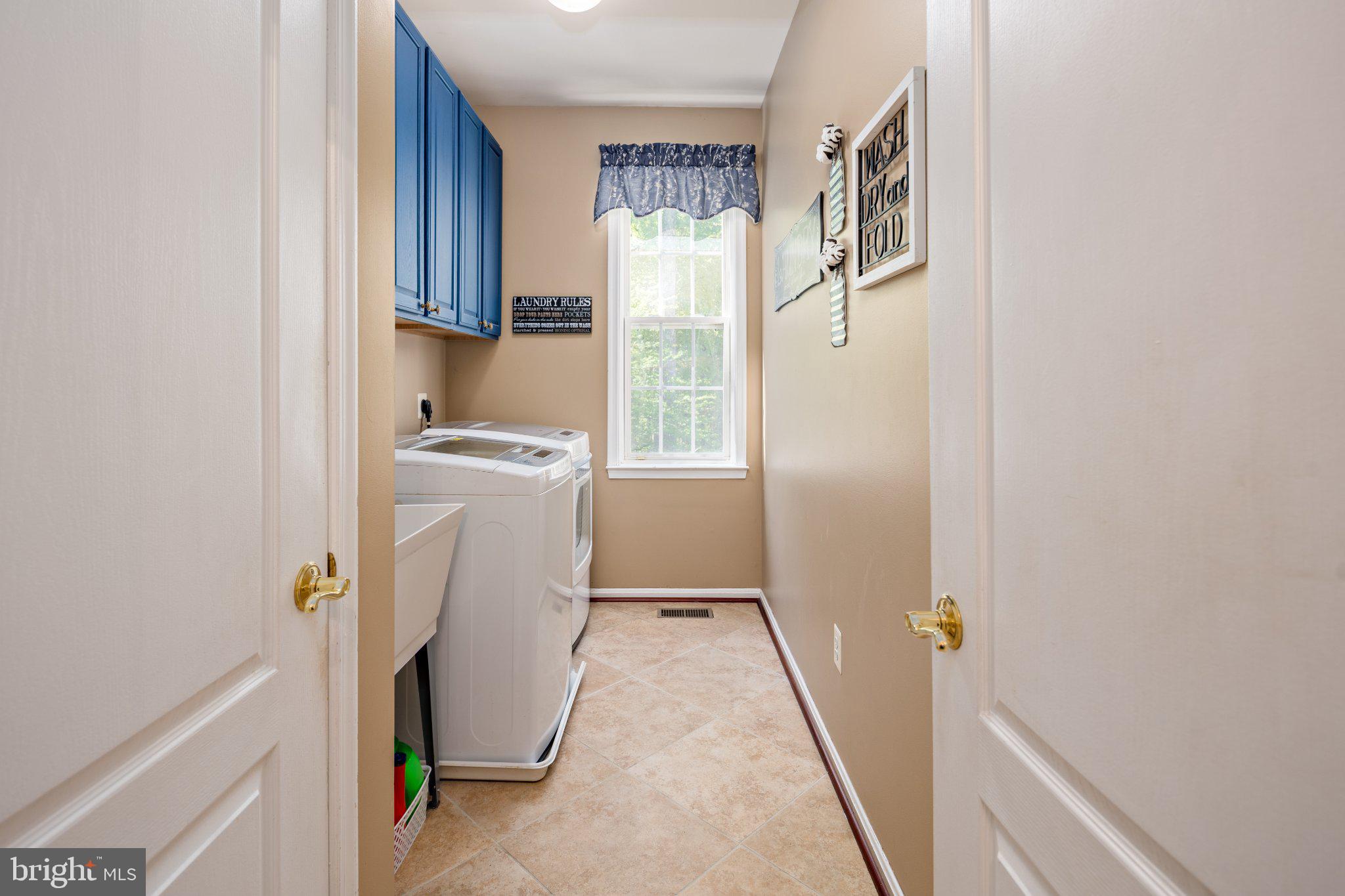 VINEYARD OAK NORTH - Residential