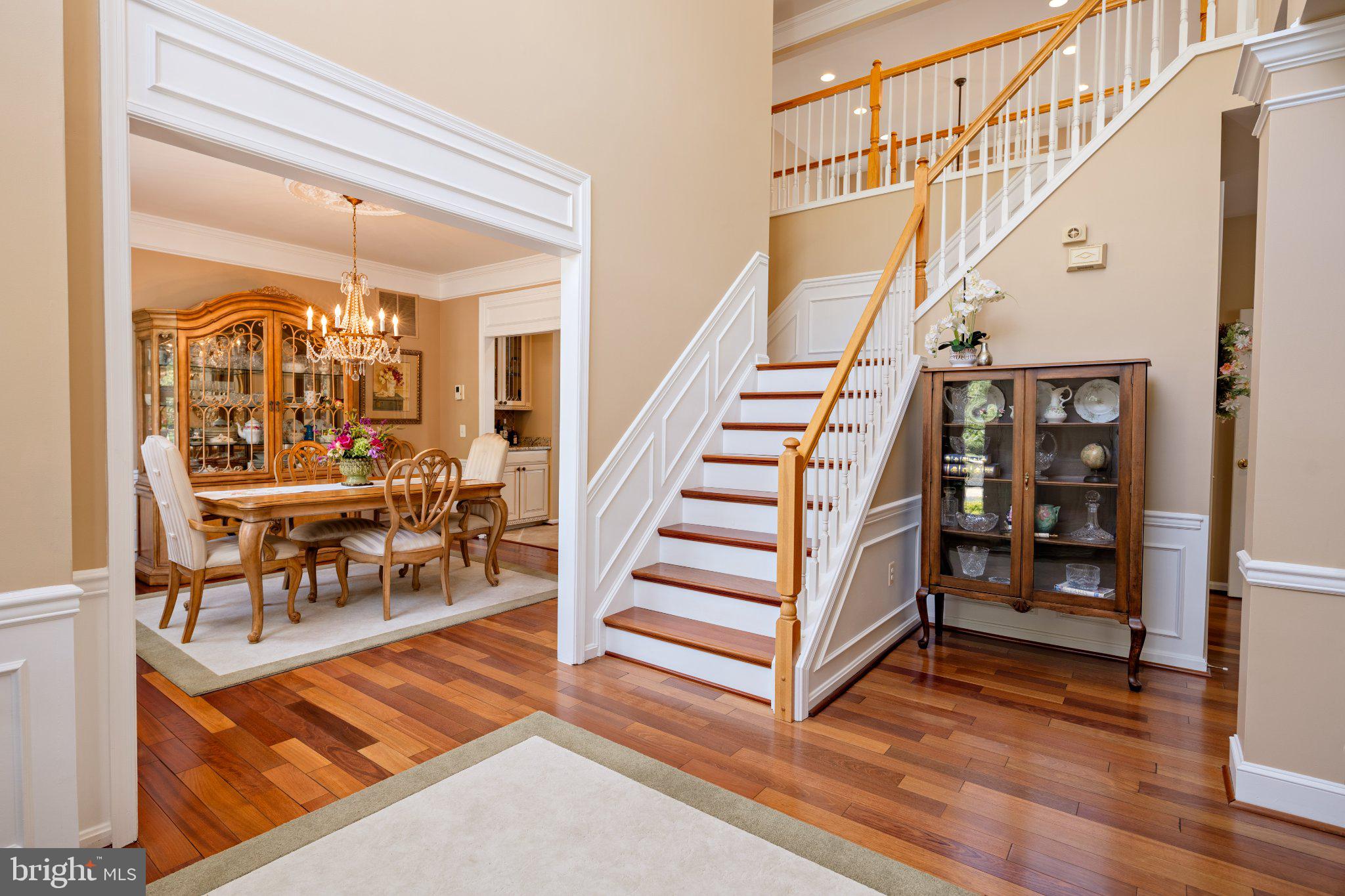 1105 SADDLEBACK WAY