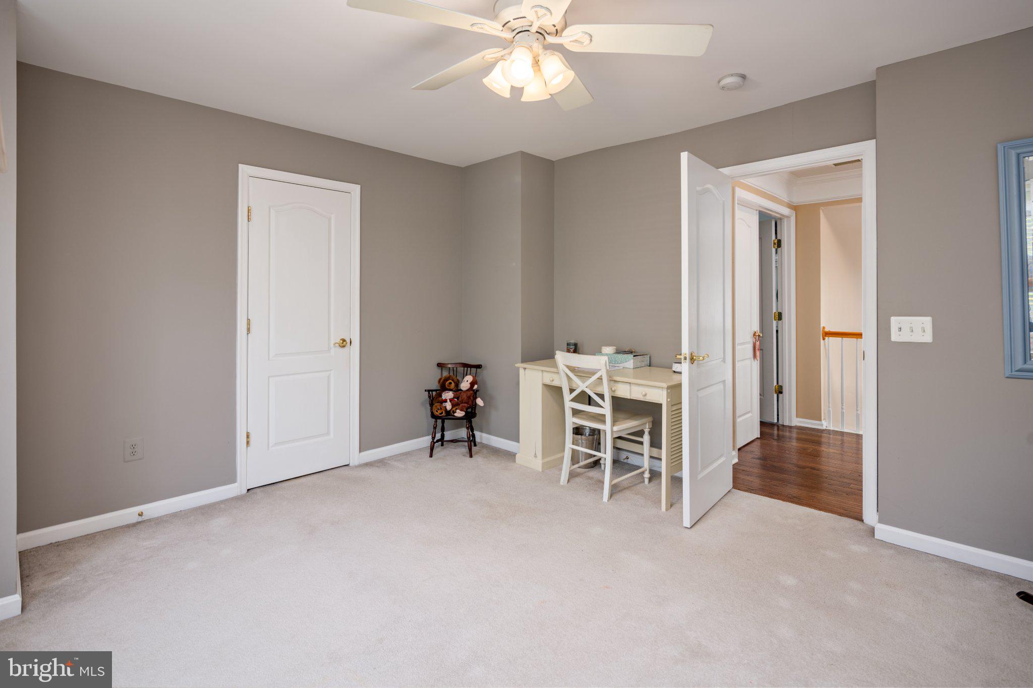VINEYARD OAK NORTH - Residential