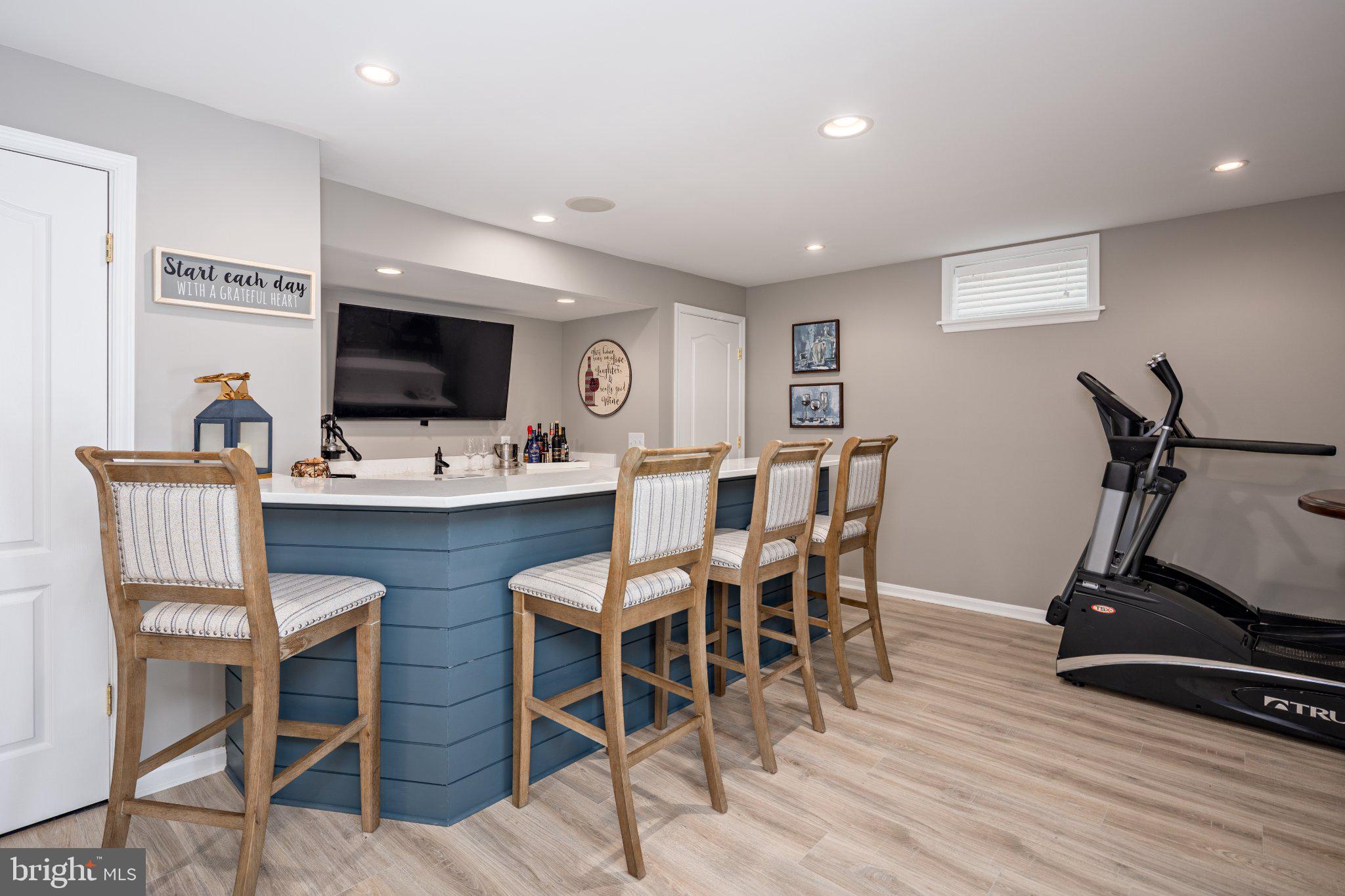 VINEYARD OAK NORTH - Residential