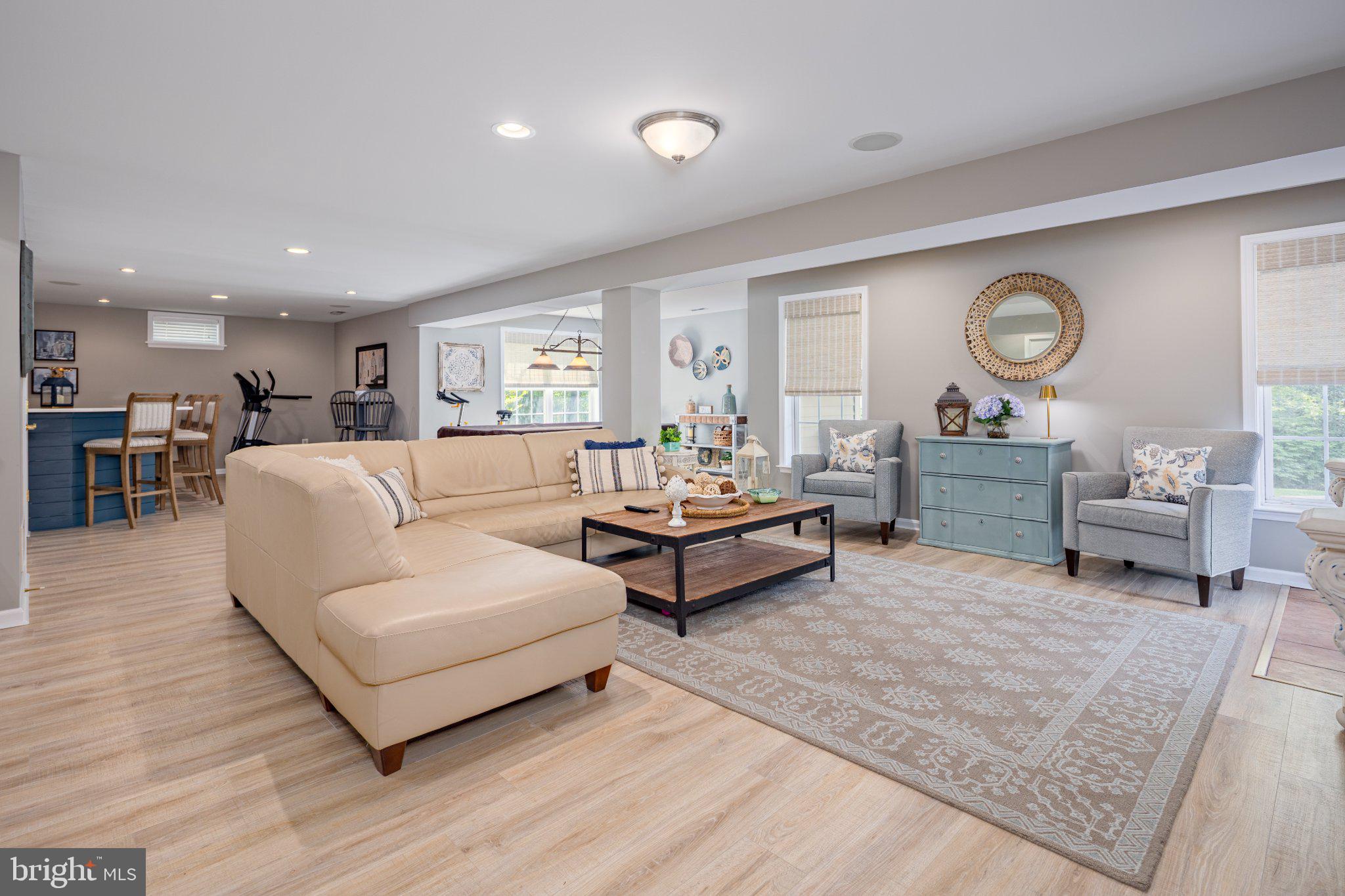 VINEYARD OAK NORTH - Residential