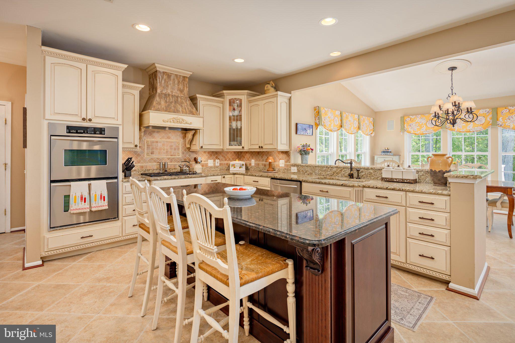 VINEYARD OAK NORTH - Residential