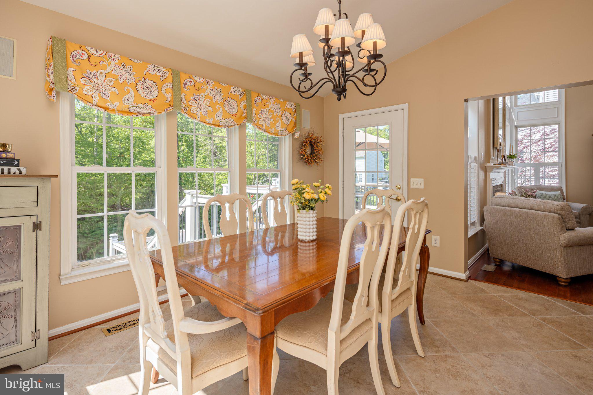 VINEYARD OAK NORTH - Residential